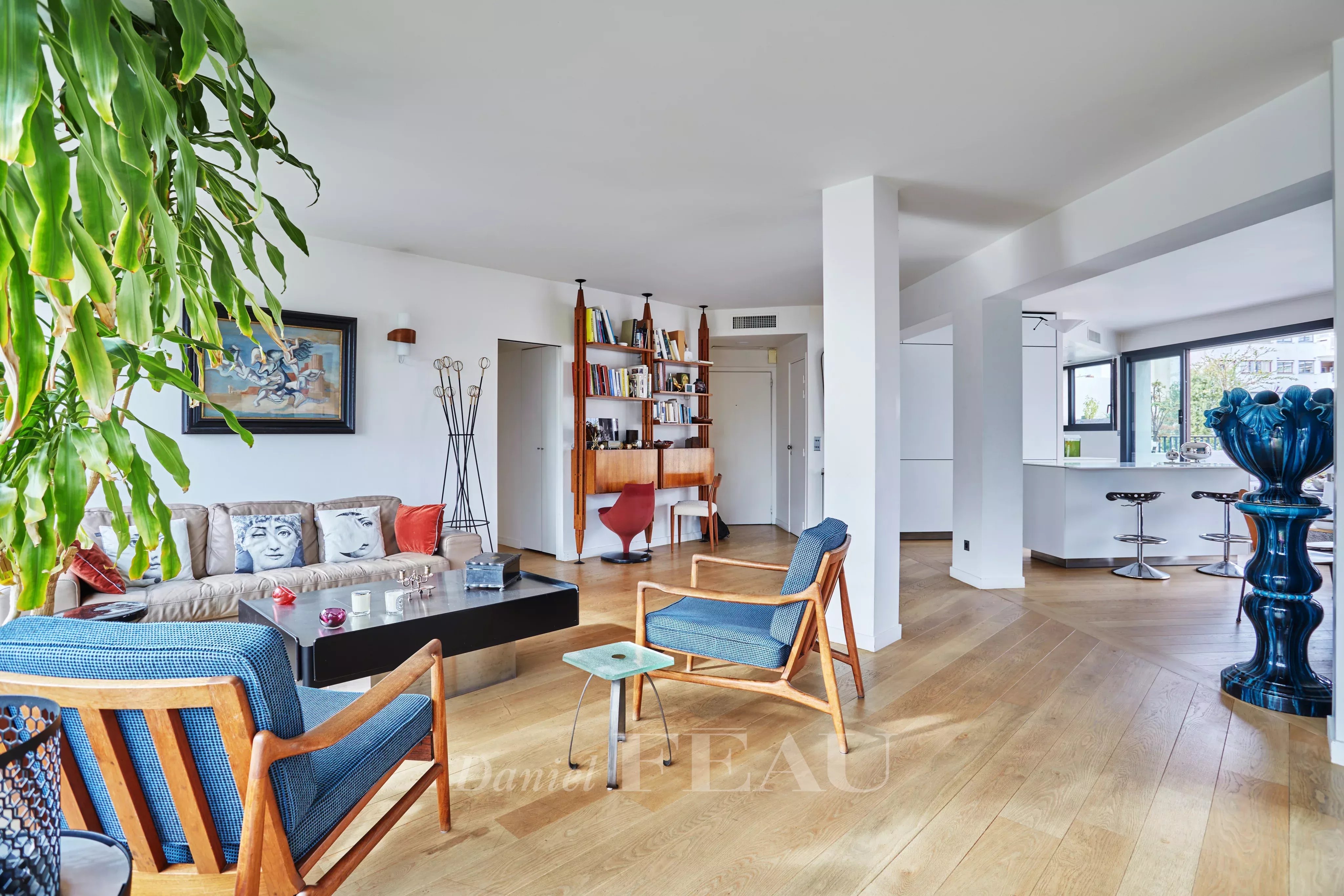 Sale Apartment Paris 16th