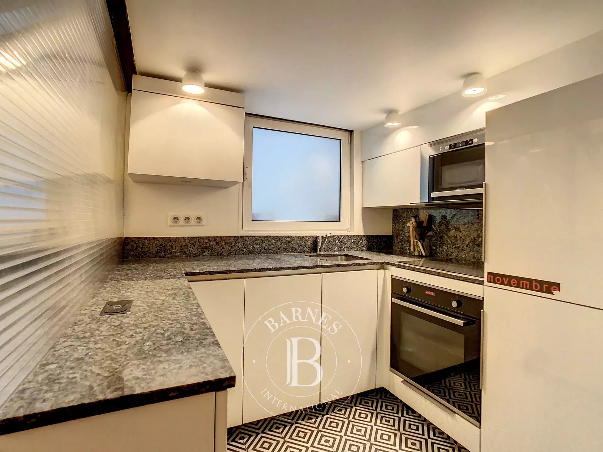 Daire Paris 18ème - picture 5