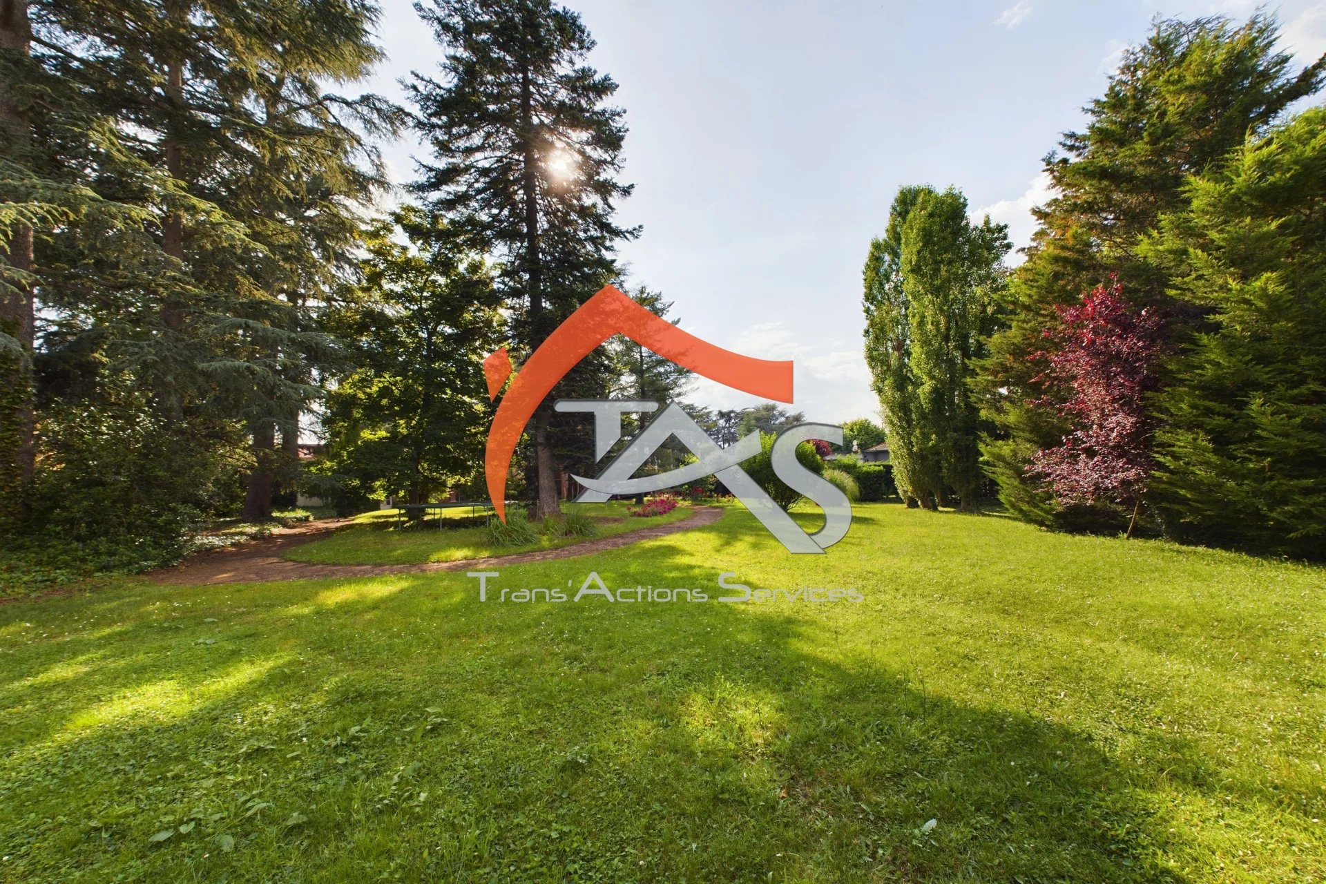 Parcelle de terrain à bâtir de 1210m² - Photo 4