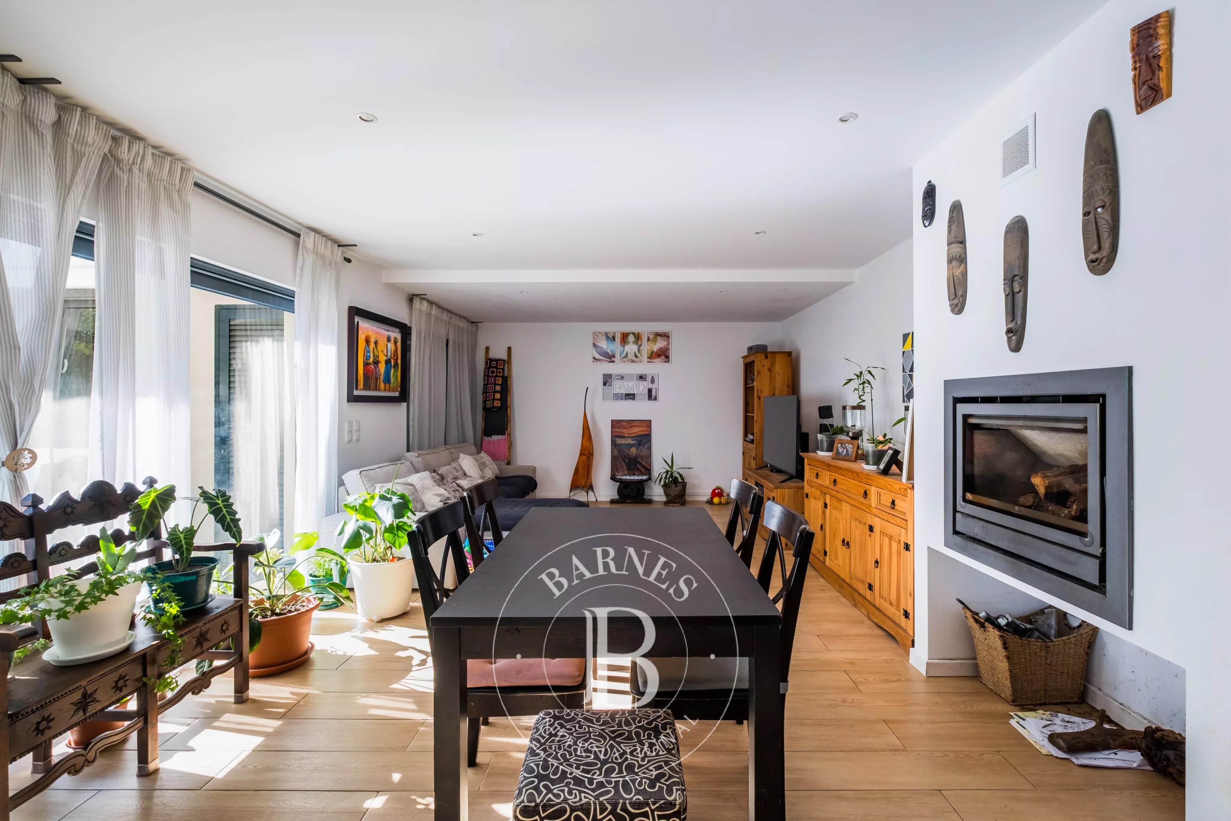 Moradia familiar Moradia familiar