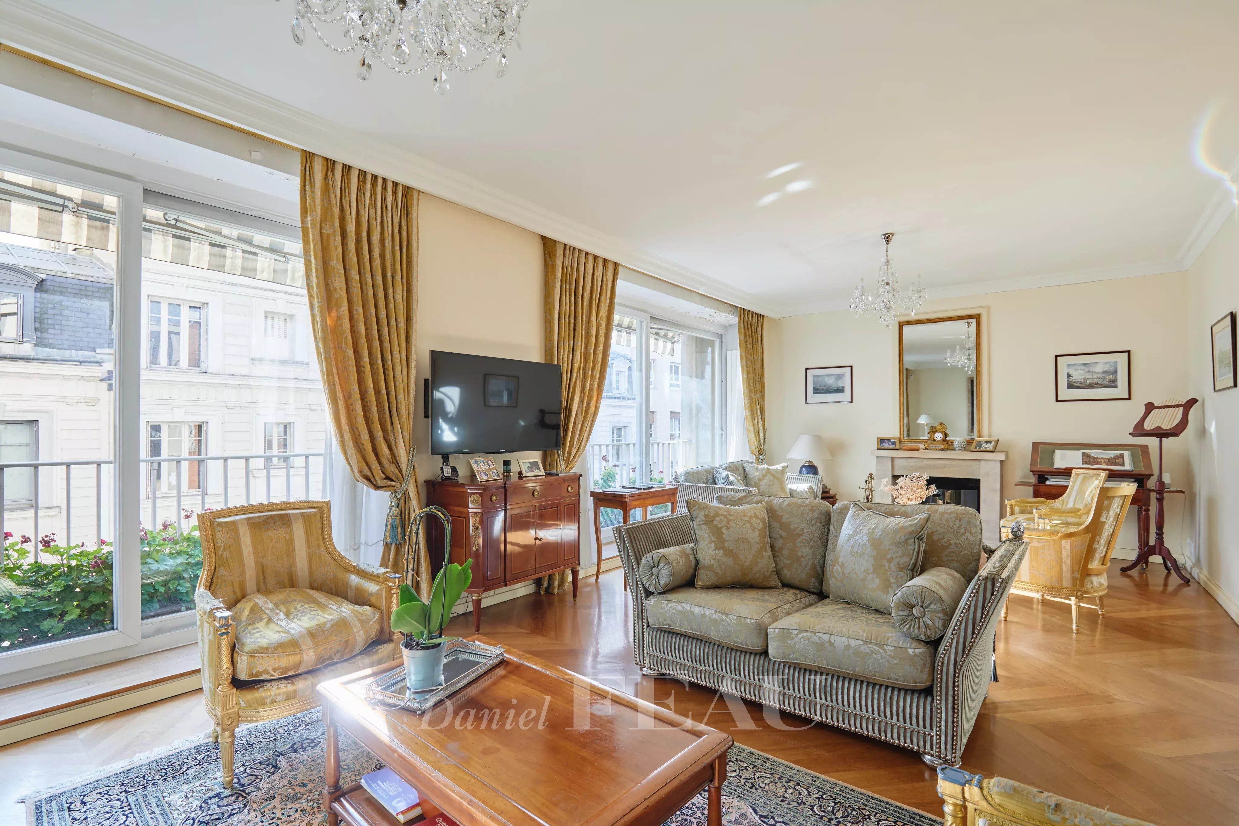 Paris 16th District – An ideal family home