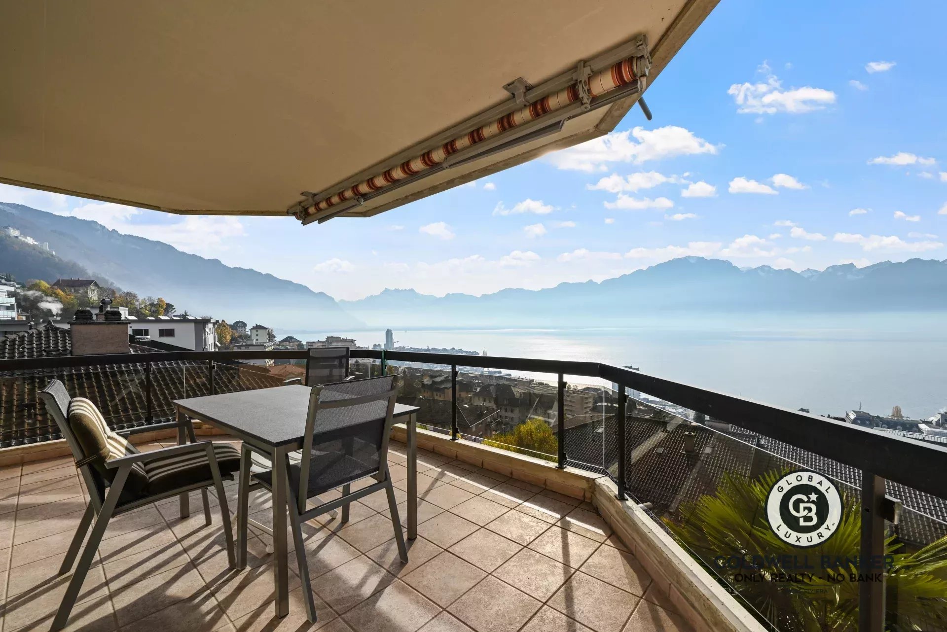 MONTREUX - SPACIEUX 4.5 PIECES AVEC VUE IMPRENABLE - Photo 5