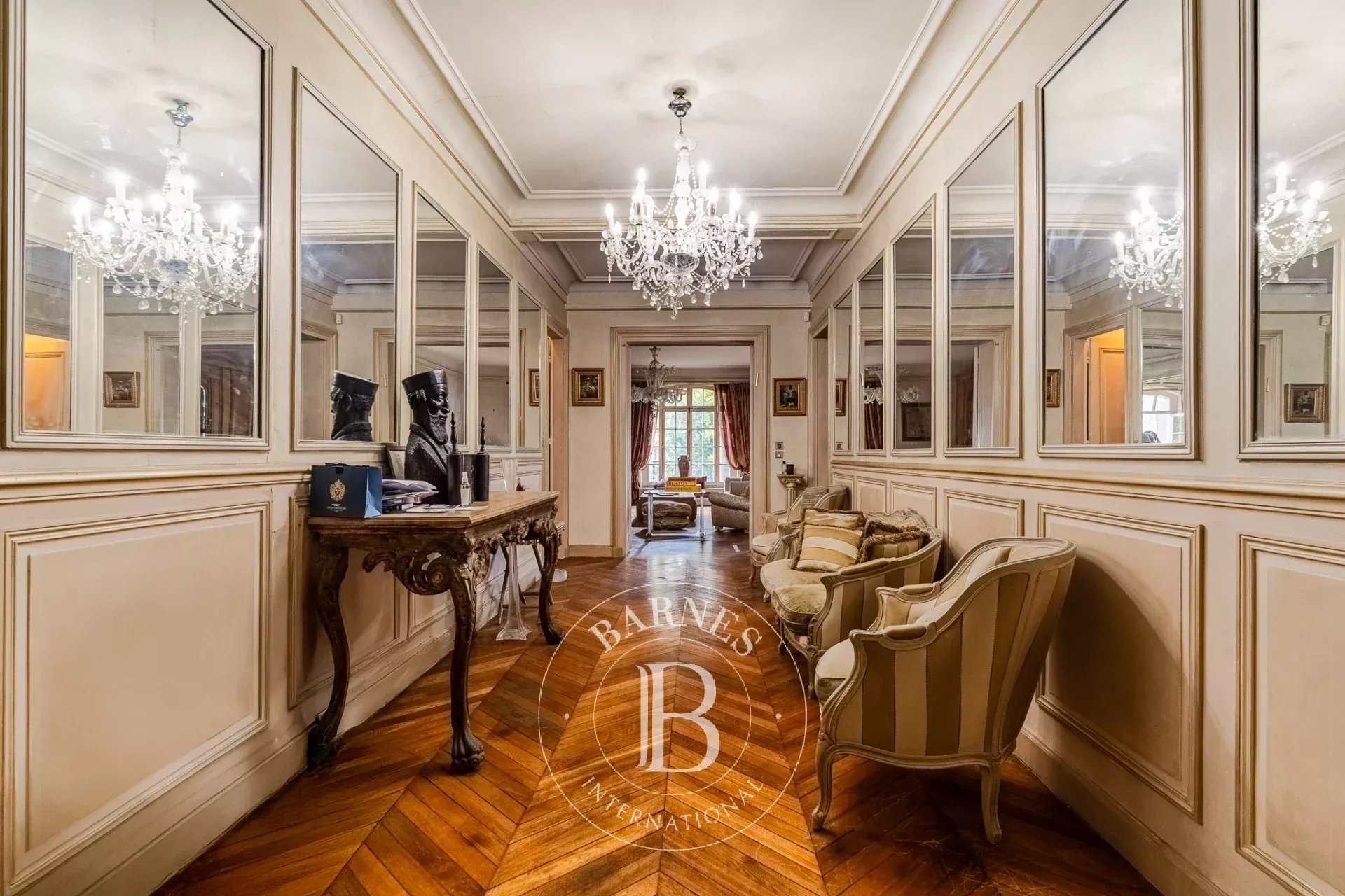 Paris  - Apartment 5 Bedrooms - picture 12