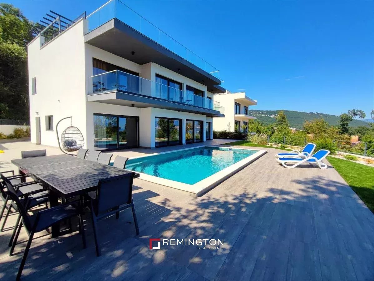 5 Bedroom Villa/Townhouse's Image 10