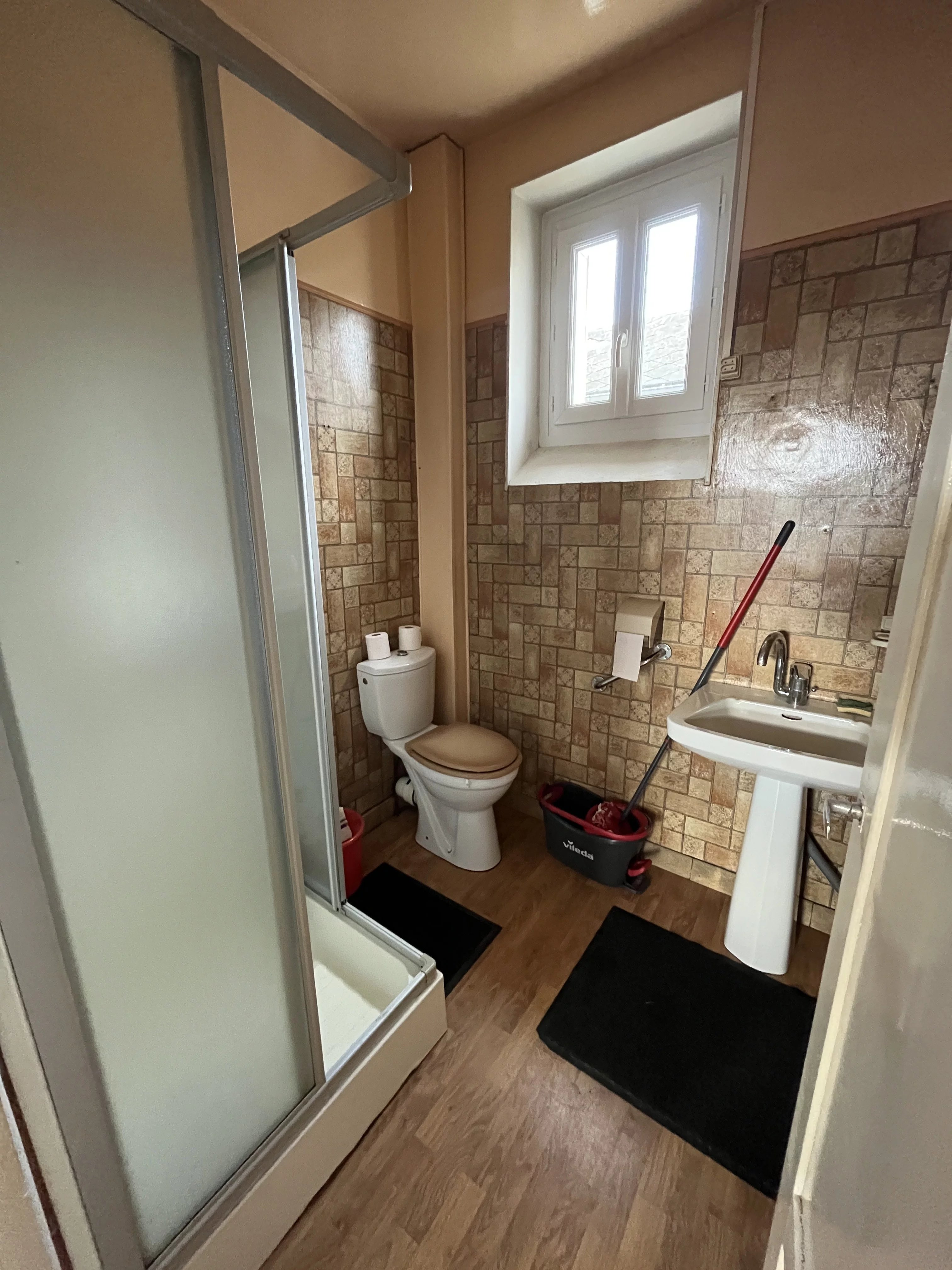 A vendreMaisons de campagne Grande maison avec deux logements – centre de Planchez — photo 11