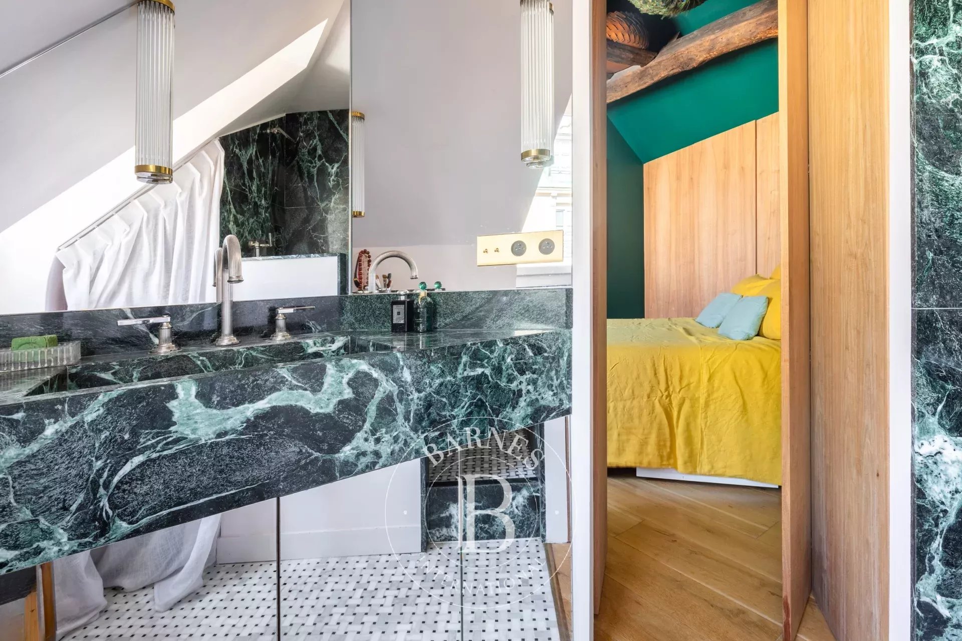 Daire Paris 3ème - picture 13