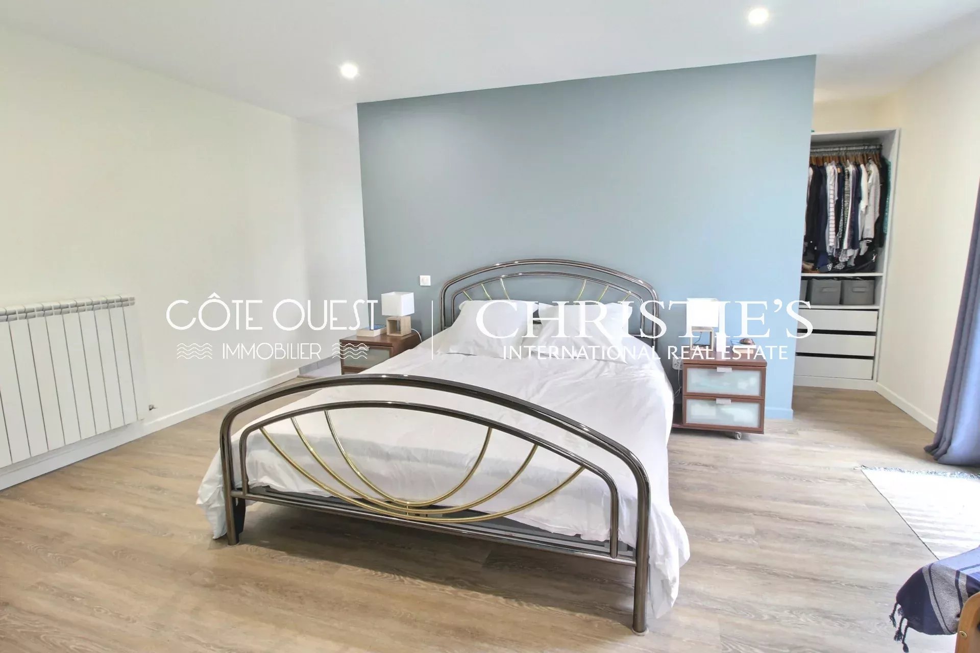 4 Bedroom Villa/Townhouse's Image 9