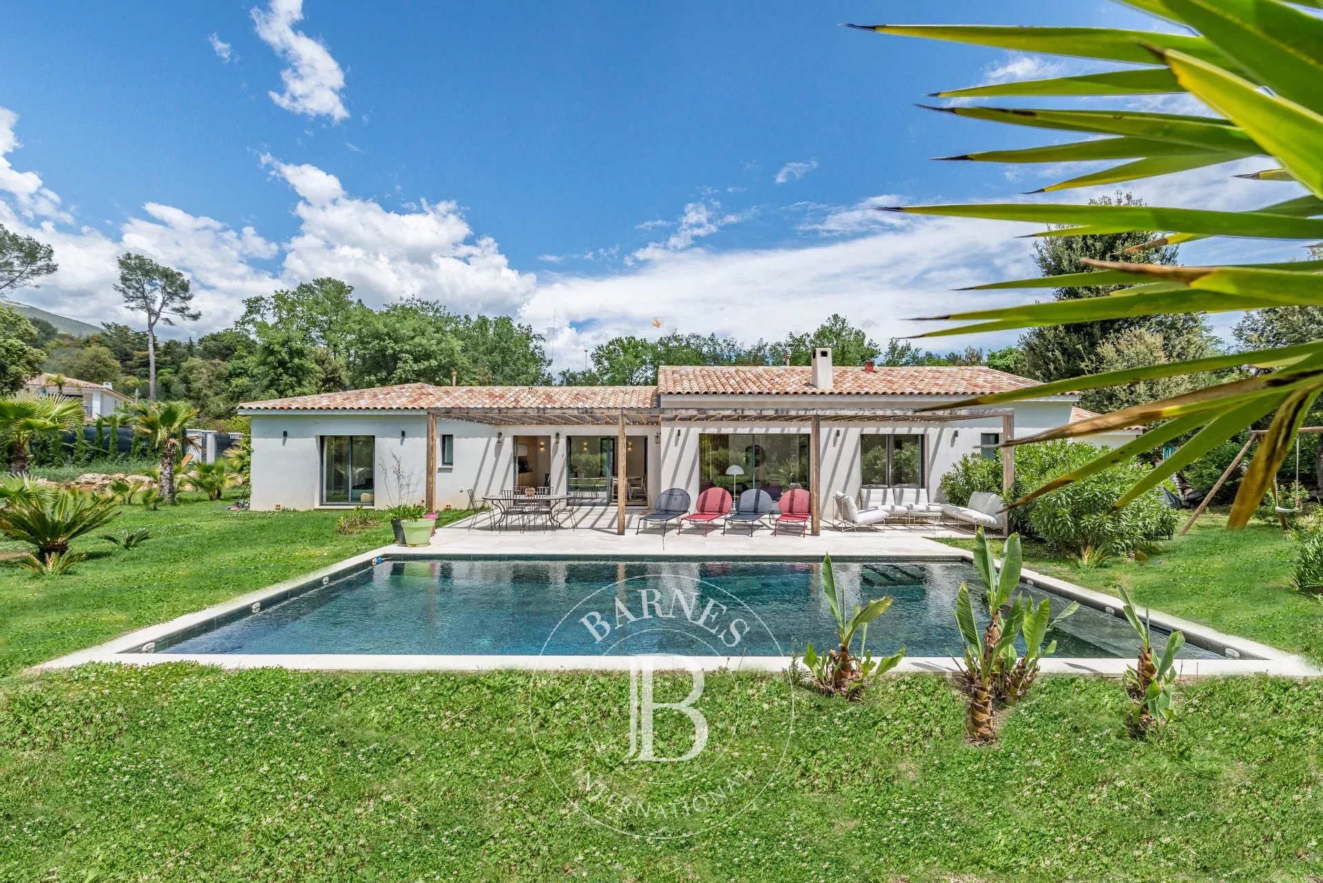 Вилла Roquefort-les-Pins