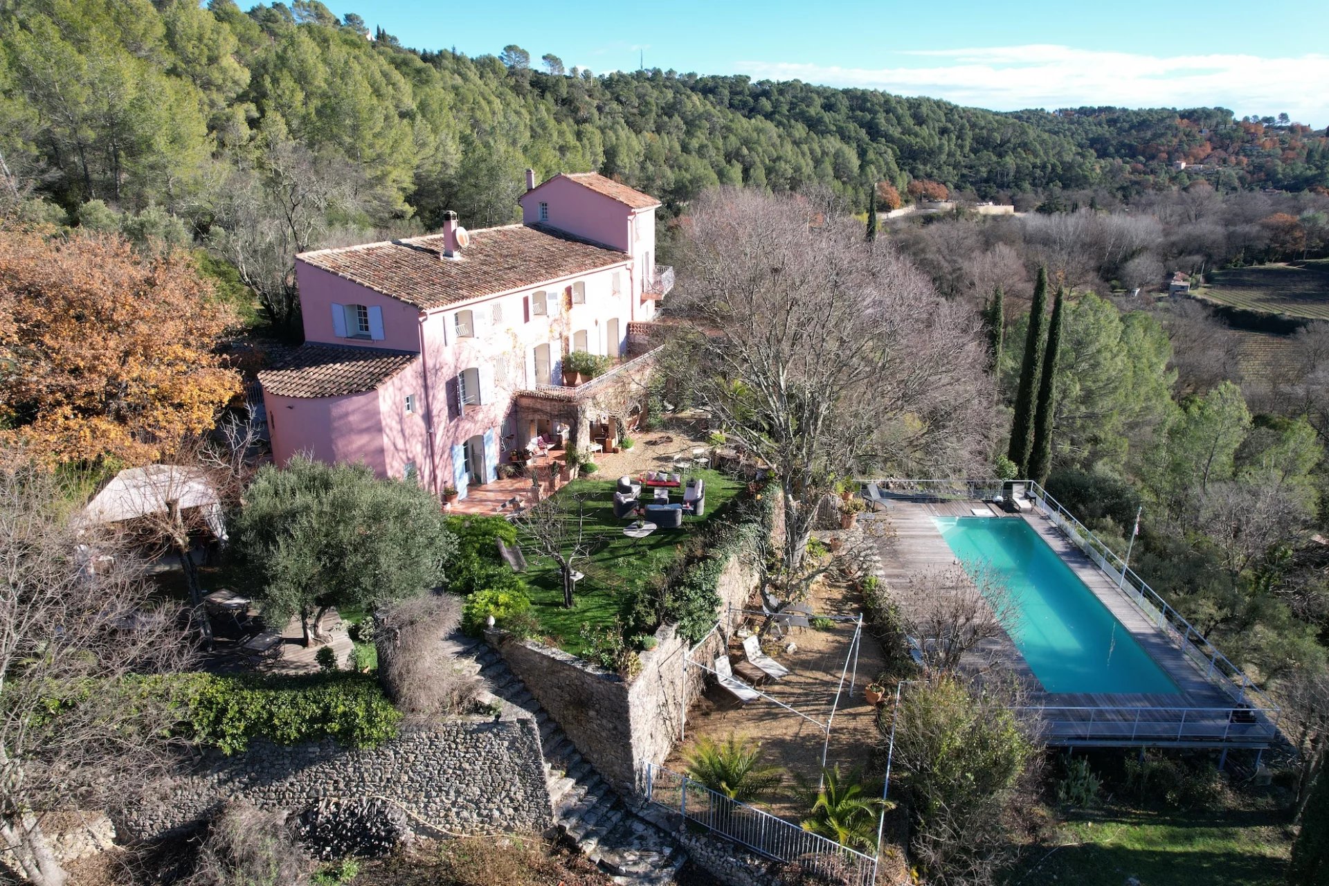 Bastide dominant view 10 bedrooms pool garage