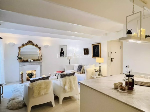 Luxury 3-Bedroom Bourgeois Apartment for Sale in Cannes Banane — photo 5