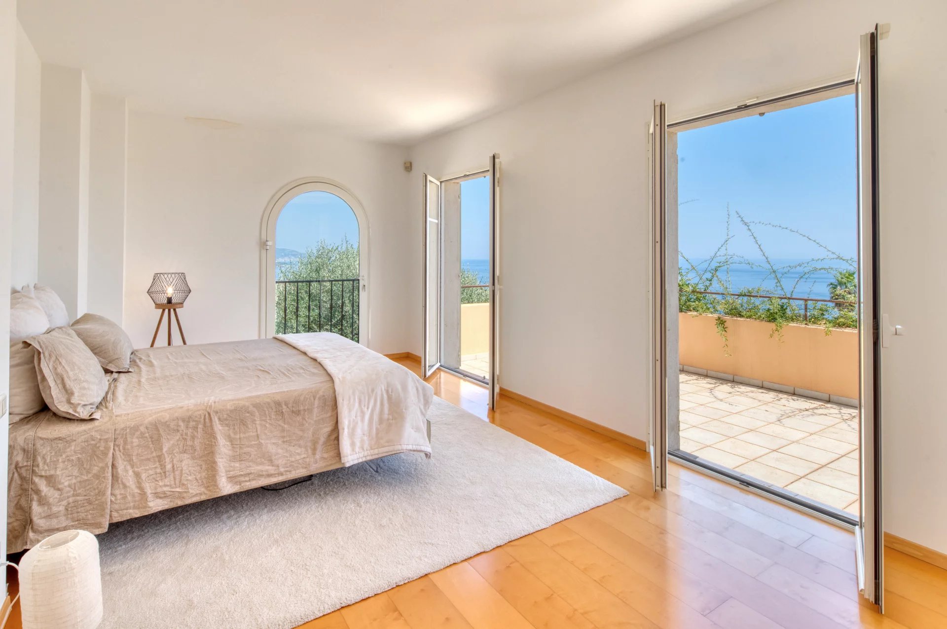 MENTON – VILLA SERRES DE LA MADONE PISCINE