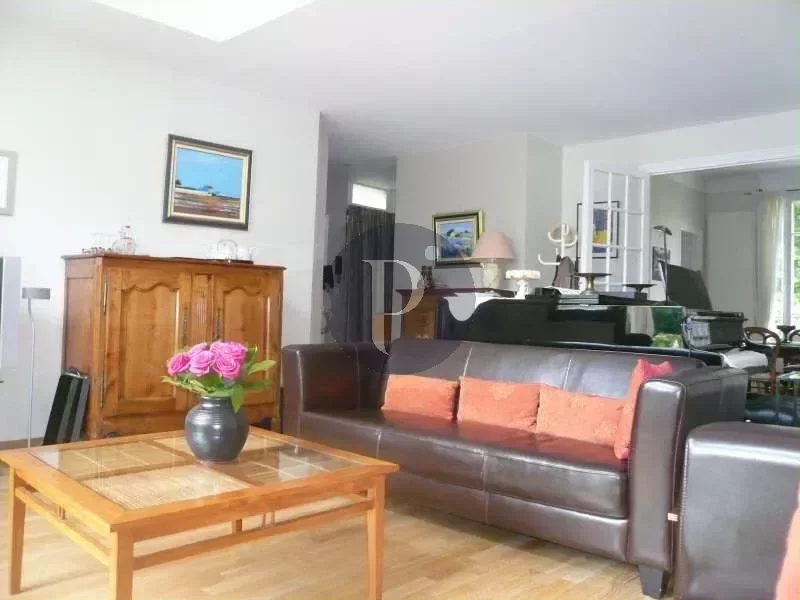 vente-maison-6-pieces-sceaux-83873491