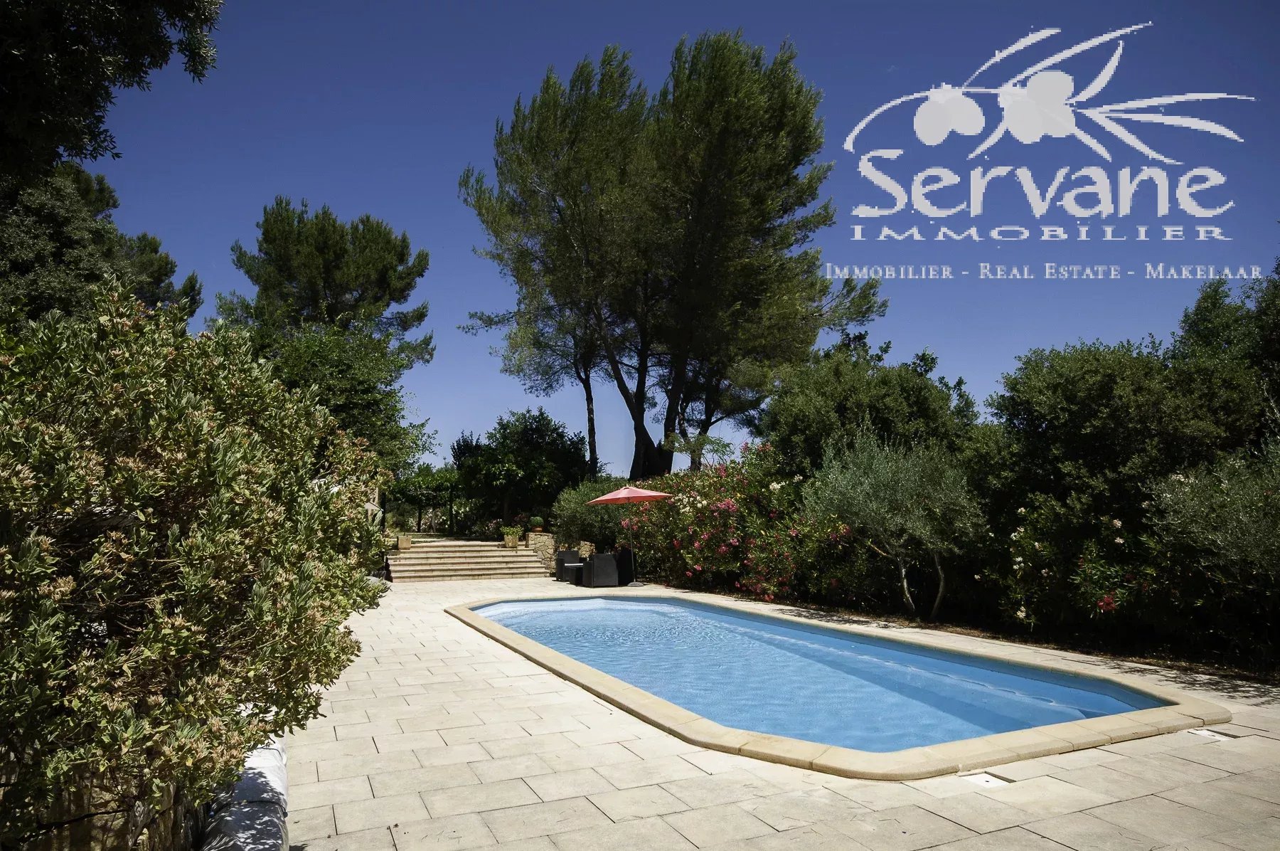 Charming villa with a pool in Montfort-sur-Argens