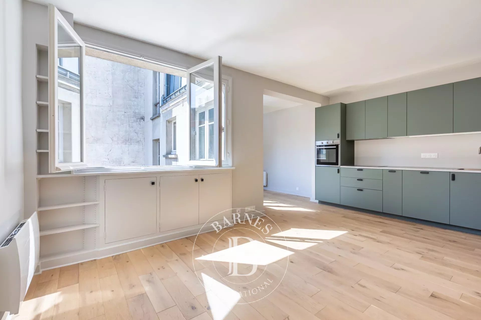 Daire Paris 8ème - picture 5