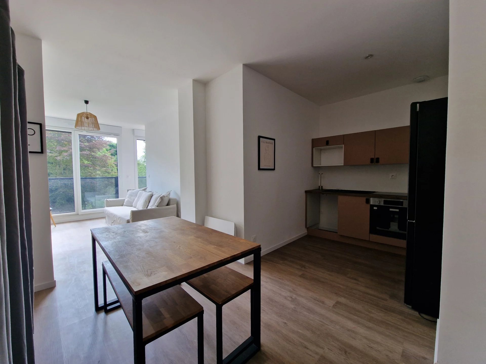 À LOUER   Appartement de type 1 neuf meublé à Évreux, proche