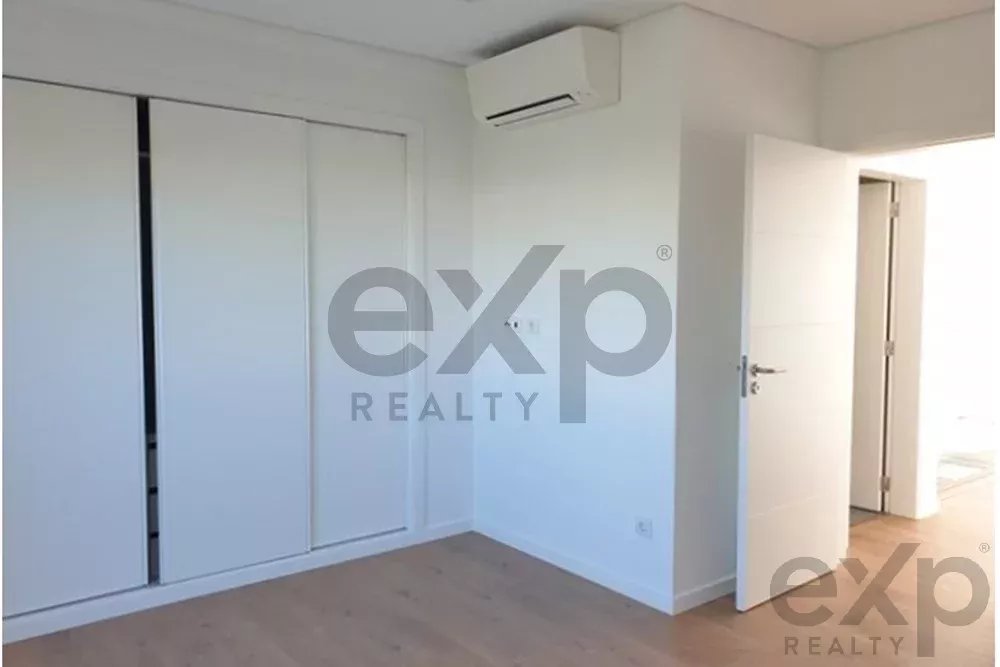 3-bedr. house with 2 terraces 900 meters from the center of Ericeira and the beach. 85948548 image 7