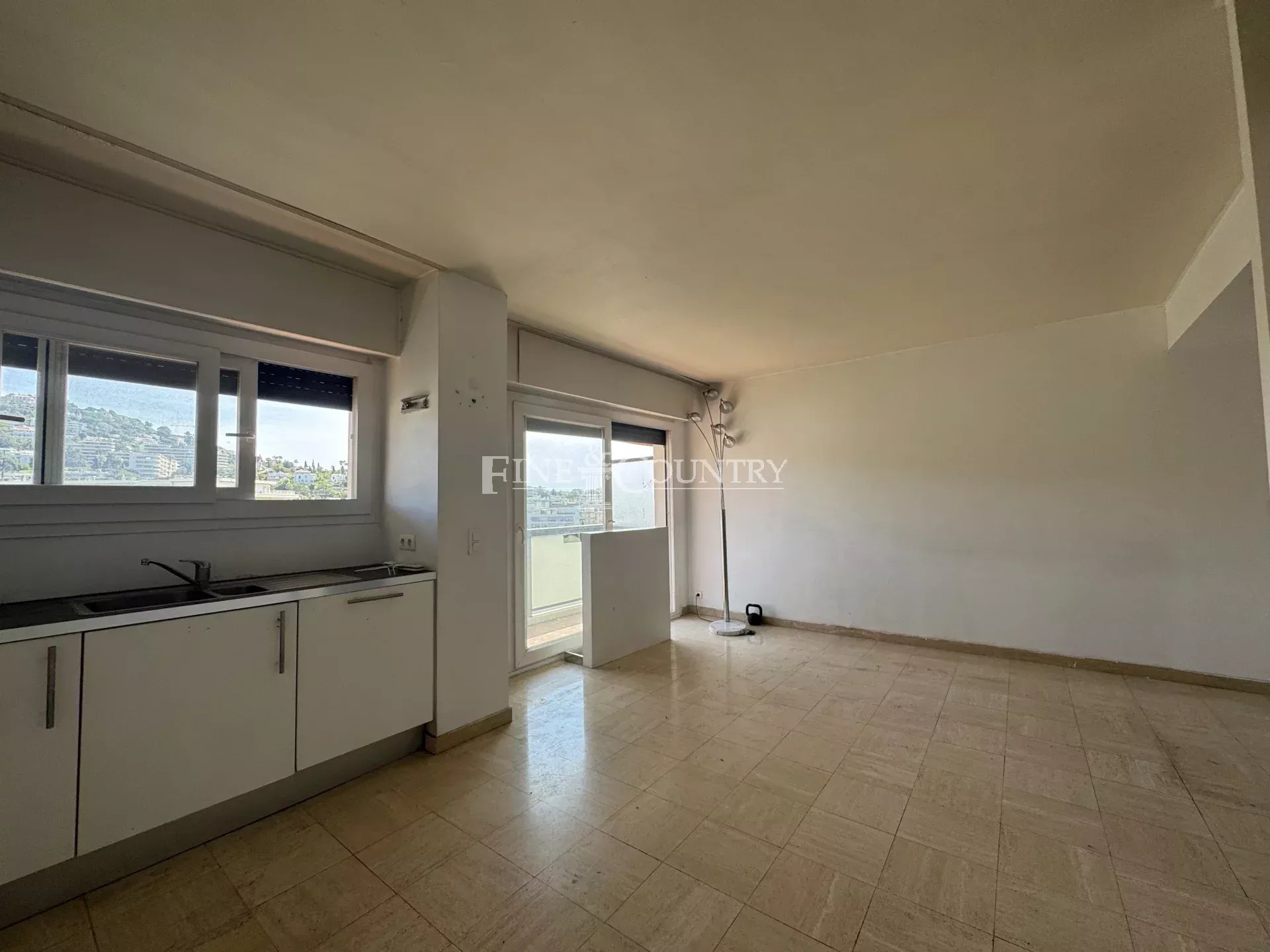 Photo of 1 BEDROOM APPARTEMENT FOR SALE CANNES BANANE