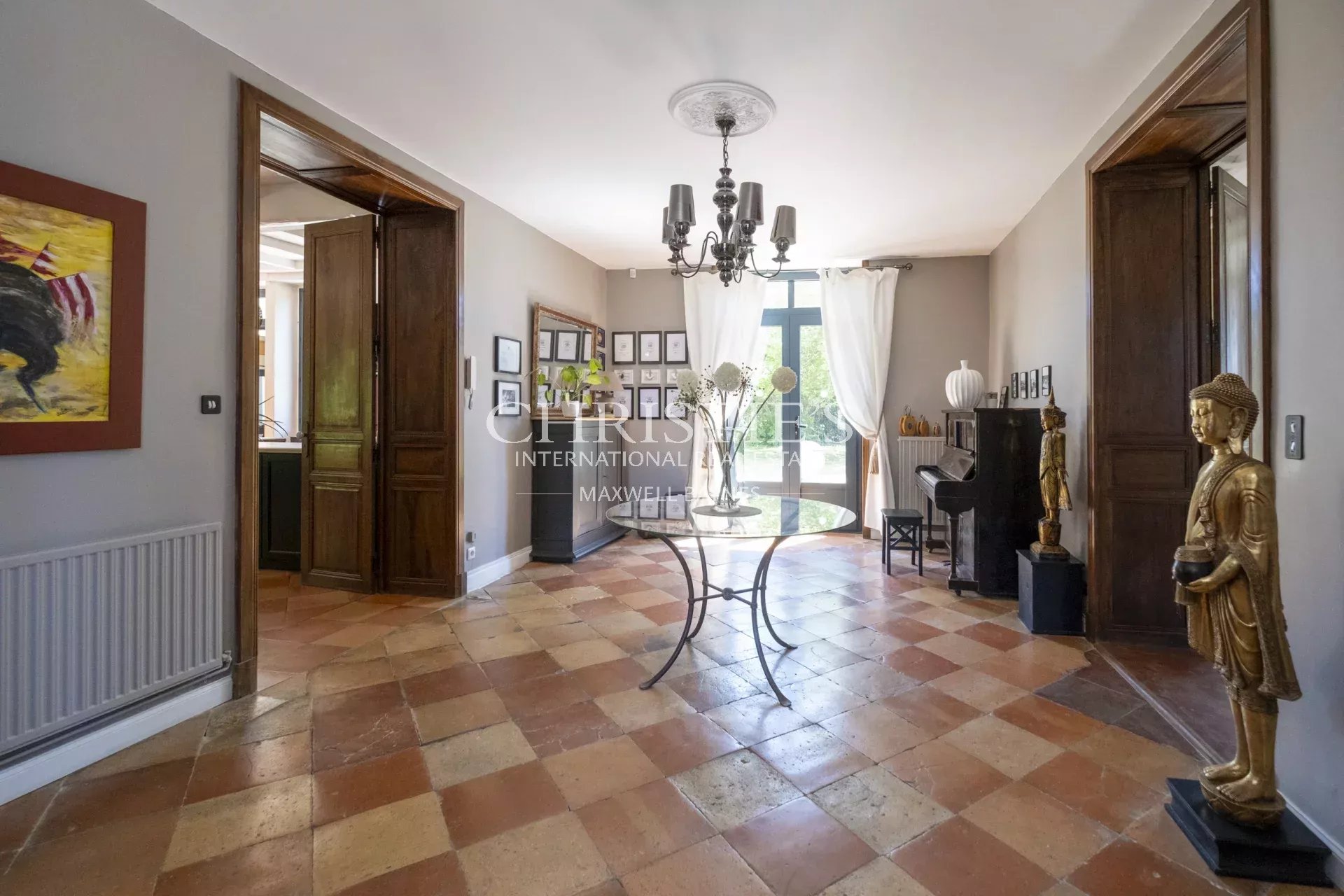 7 Bedroom Villa/Townhouse's Image 6