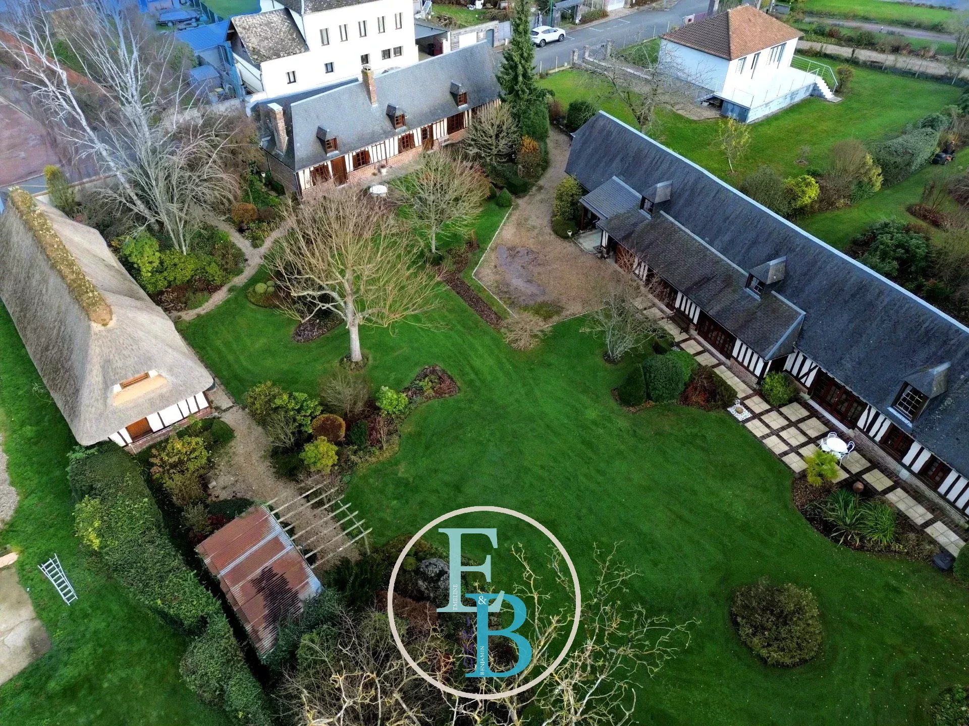 Maison — 169 m² — 5 pièces — Le Bec-Hellouin