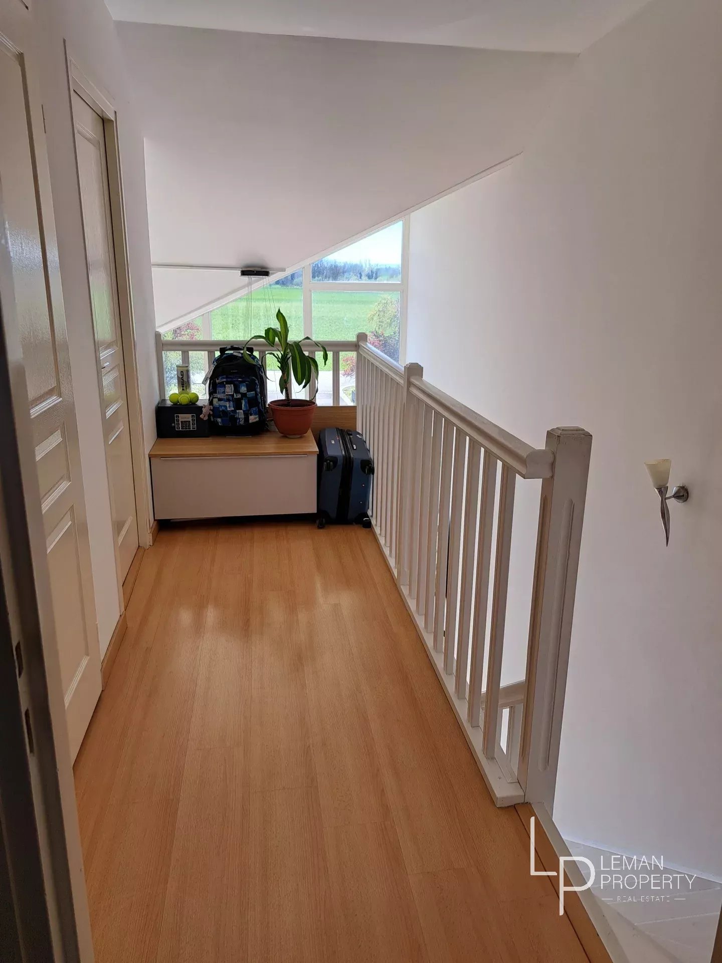 L'agence Leman property vous propose un appartement à la vente L'agence Leman property vous propose un appartement à la vente
