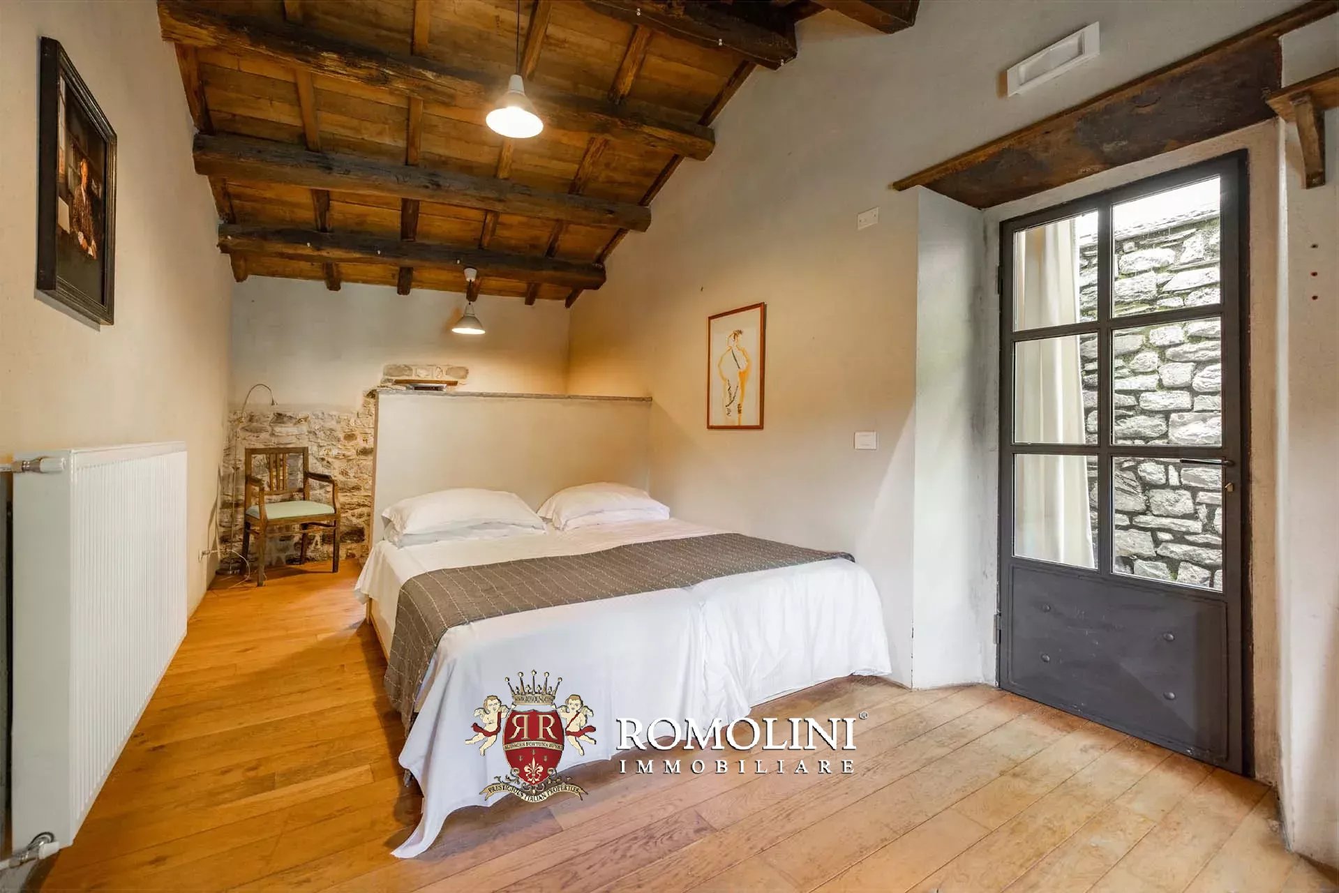 10 Bedroom Villa/Townhouse's Image 35