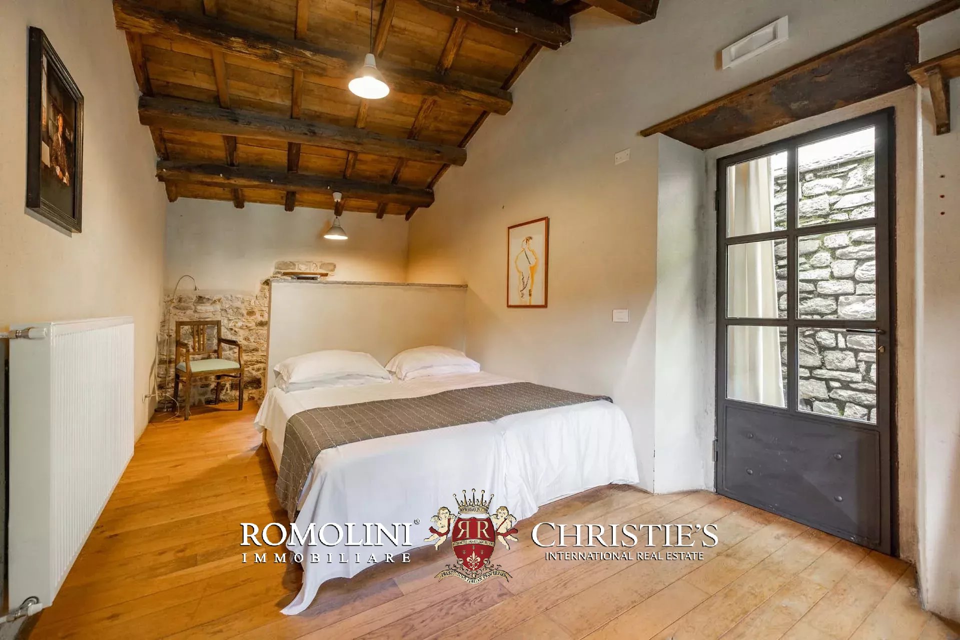 10 Bedroom Villa/Townhouse's Image 35