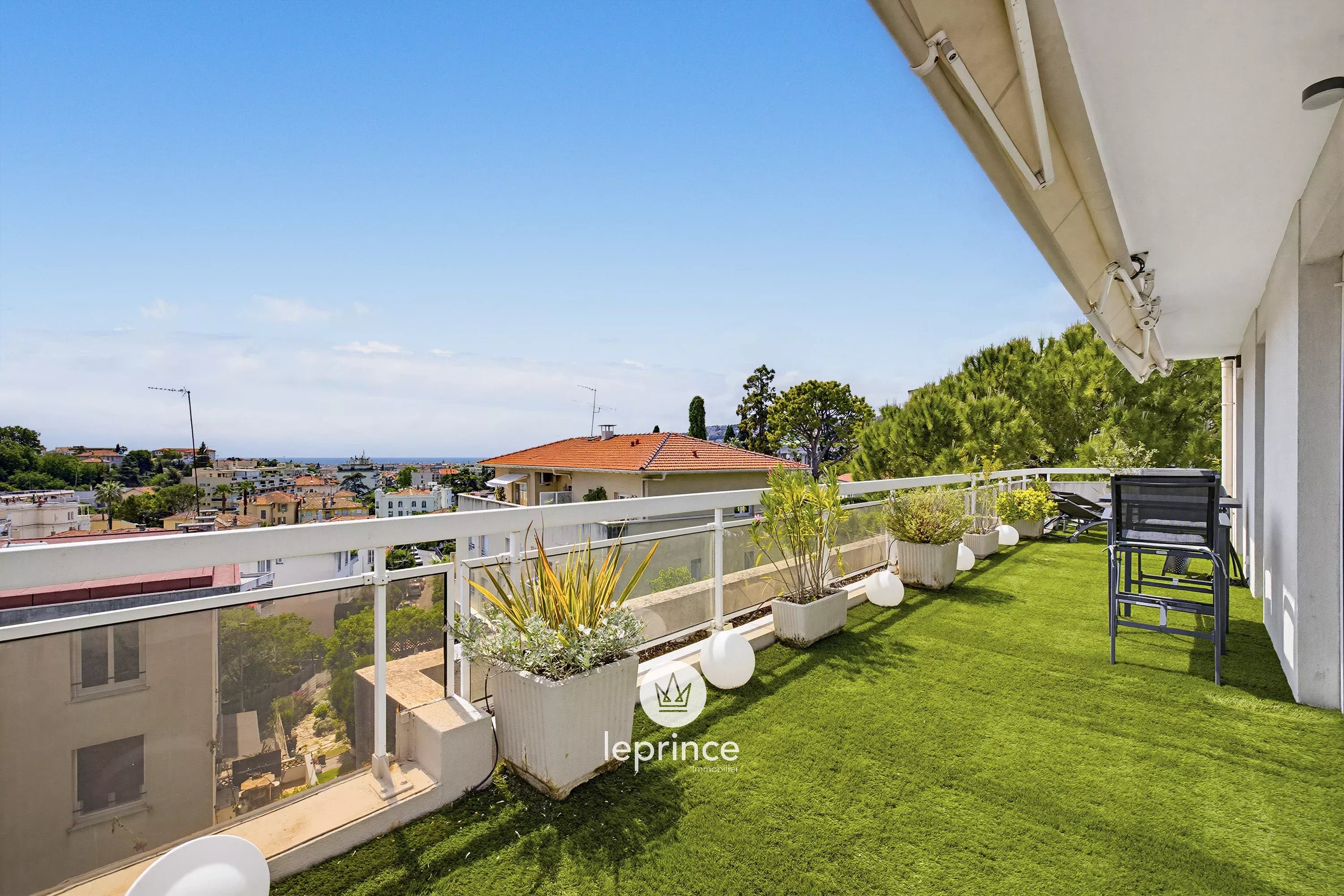 Agence immobilière de 