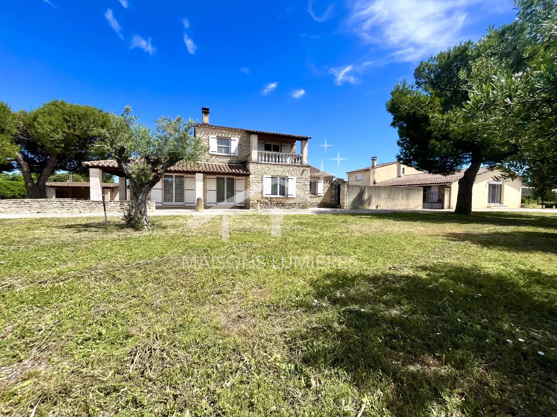 Agence immobilière de Maisons Lumières