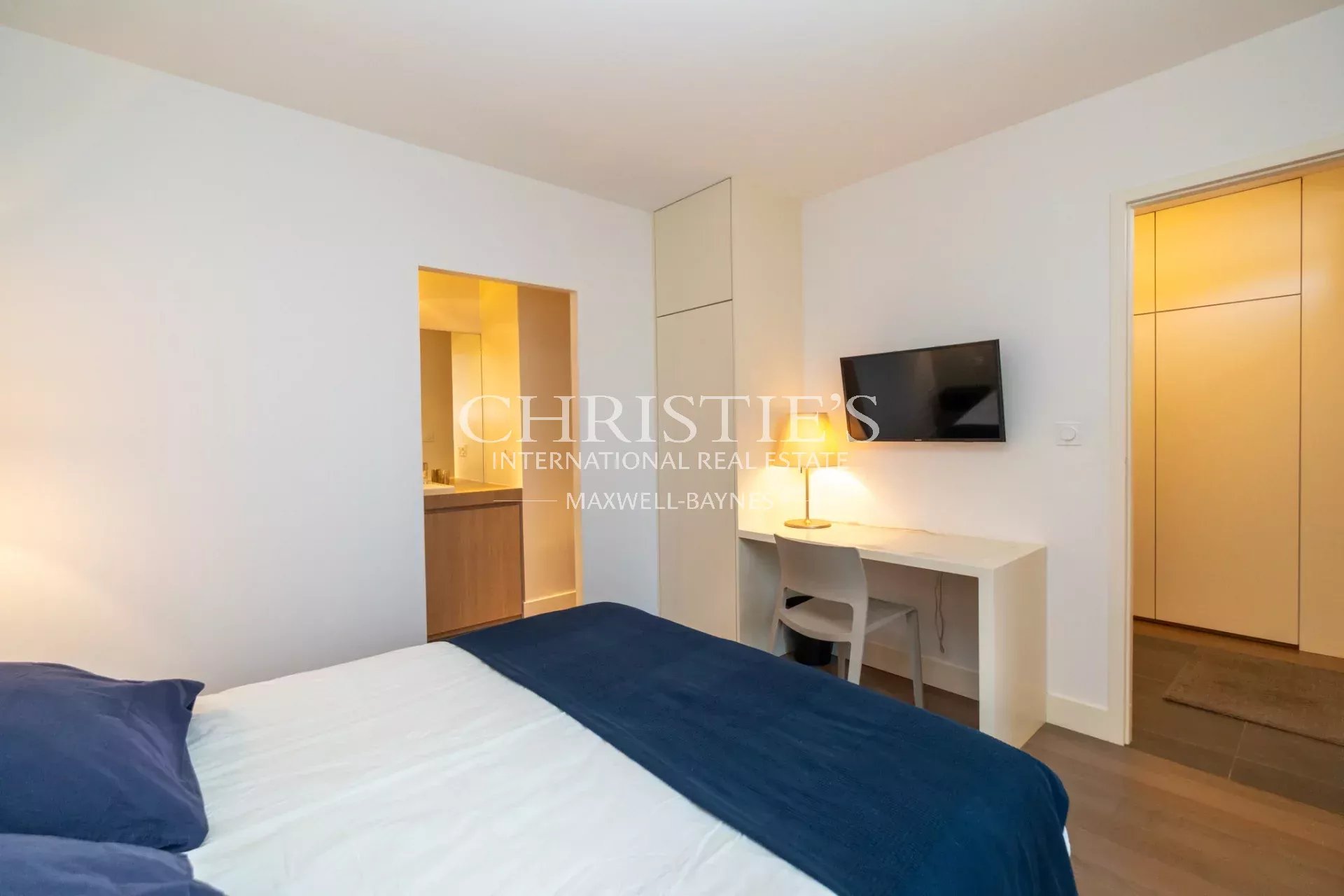 5 Bedroom Villa/Townhouse's Image 11
