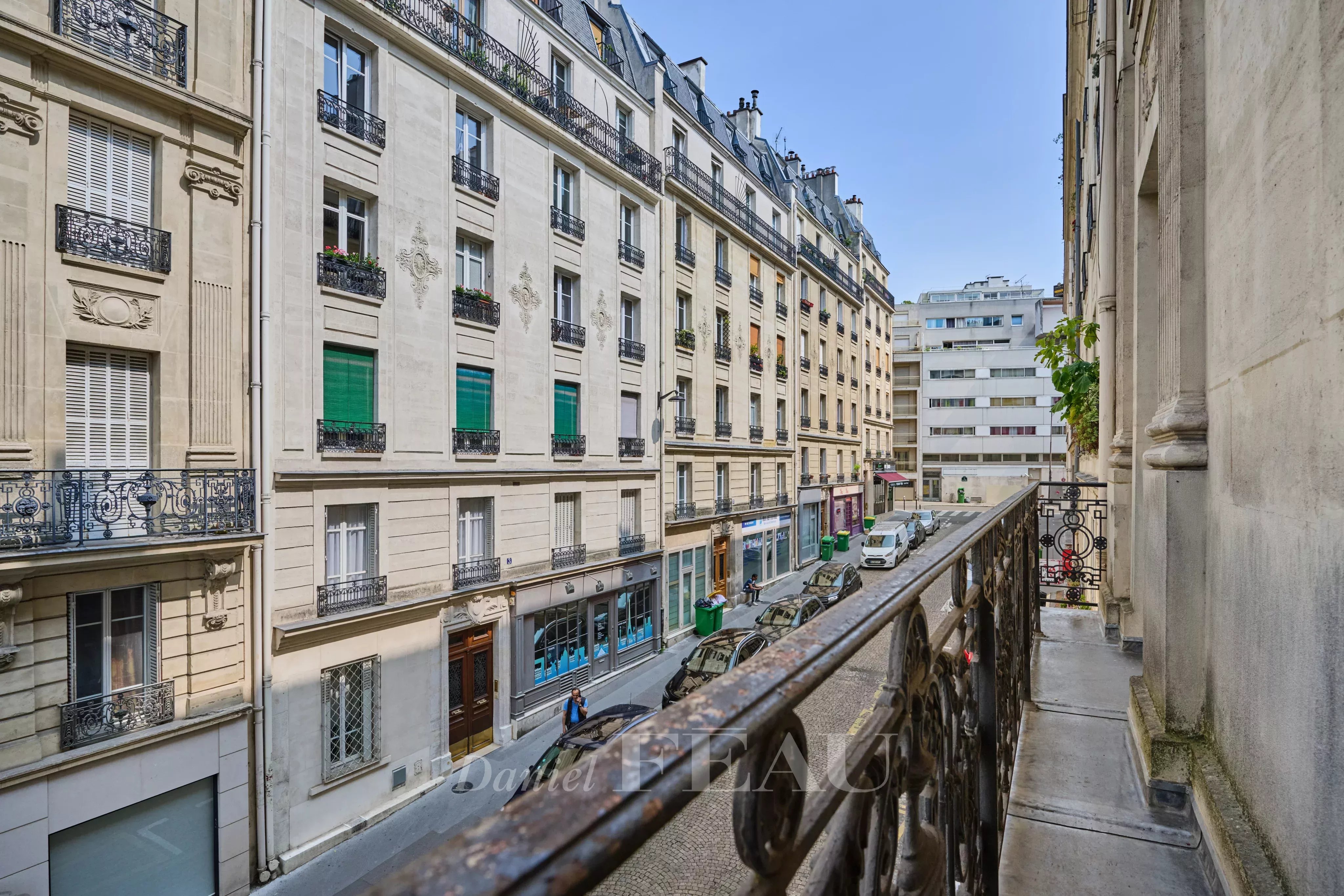 Sale Apartment Paris 13th