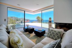 Waterfront Family Estate in Théoule-sur-Mer | Luxury Seafront Villa — photo 3 of 7