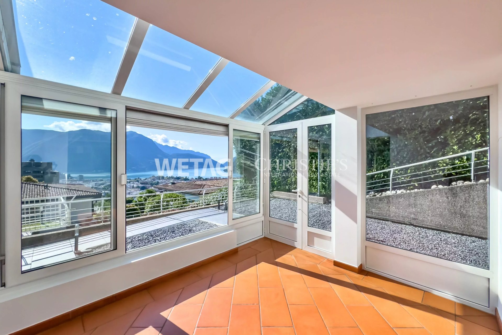4 Bedroom Villa/Townhouse's Image 5