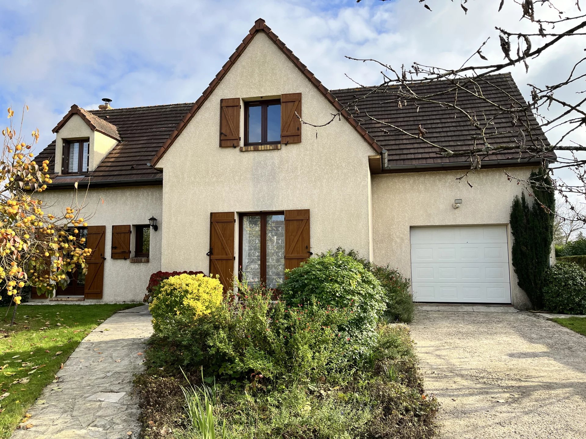 Maison de cinq chambres sur 1400m2