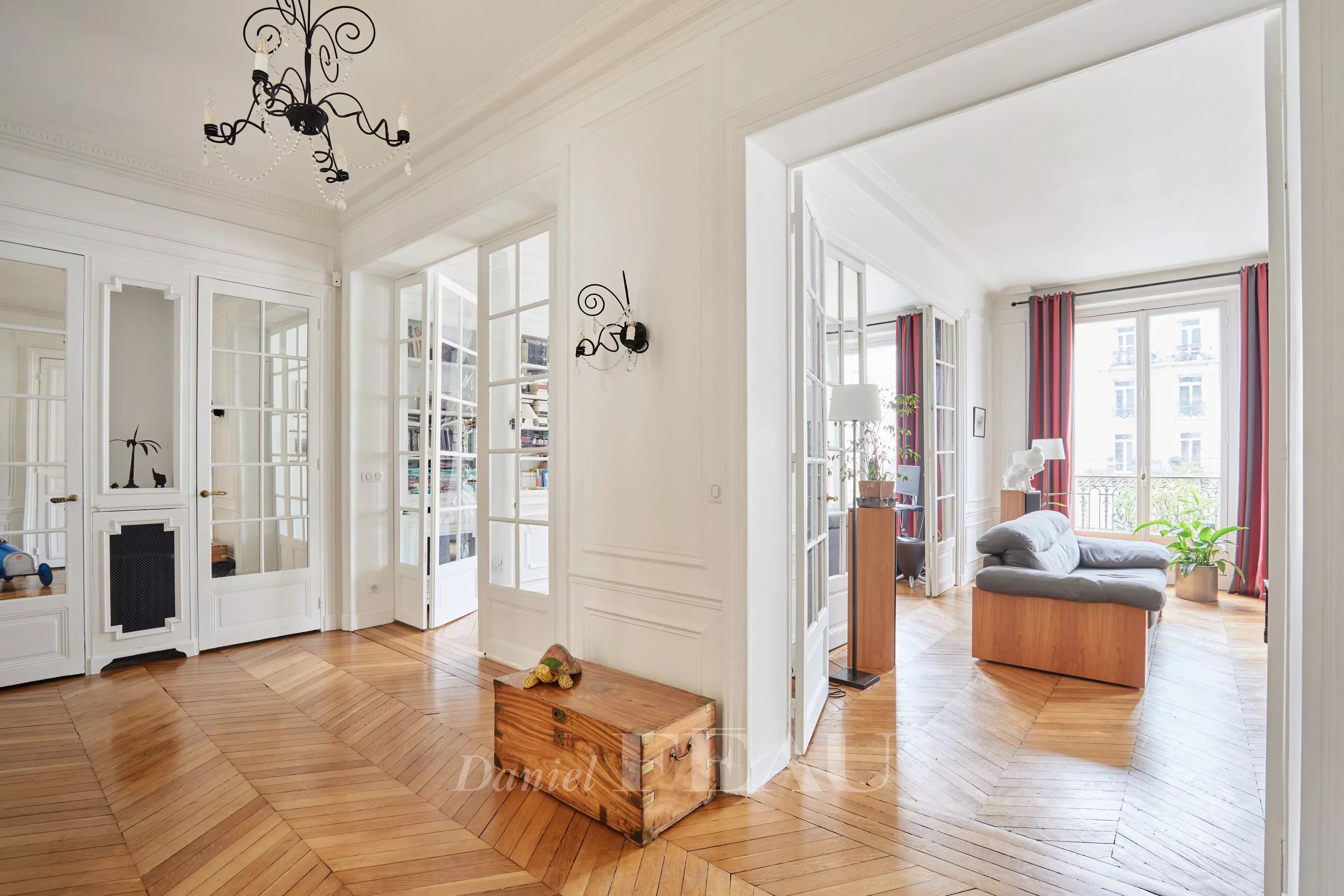 Sale Apartment Paris 16th