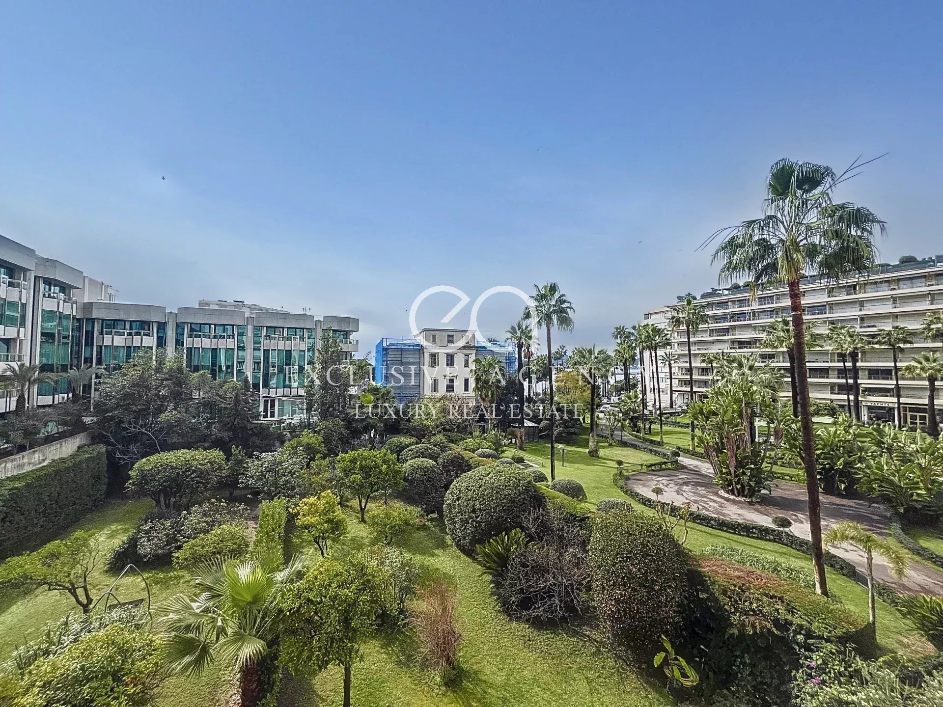 CANNES CROISETTE CENTRE LUXUEUX 5 PIECES 167m²