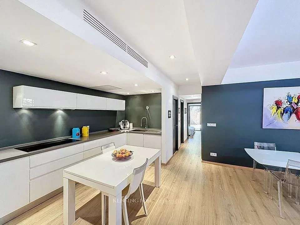 3 Bedroom Apartment/Flat's Image 4