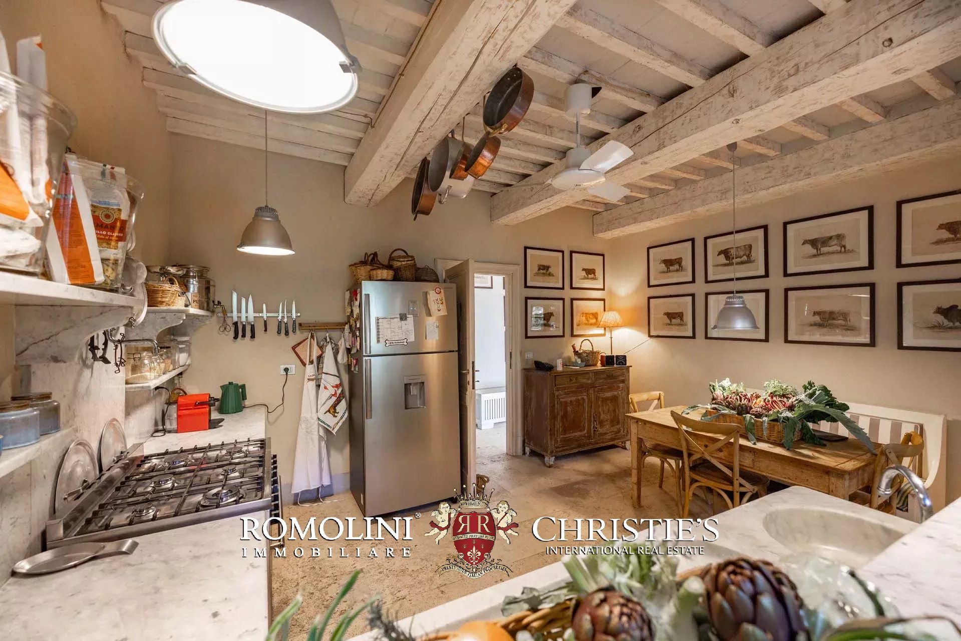 EQUESTRIAN SEA VIEW WINE ESTATE WITH VINEYARDS FOR SALE CLOSE TO BOLGHERI, TUSCANY