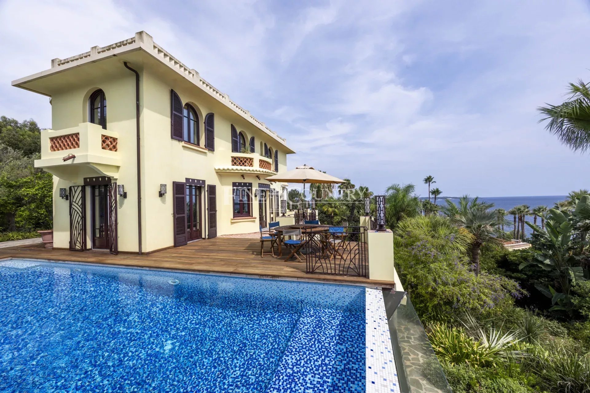 Photo of Art Deco Villa for Sale, Cannes Californie