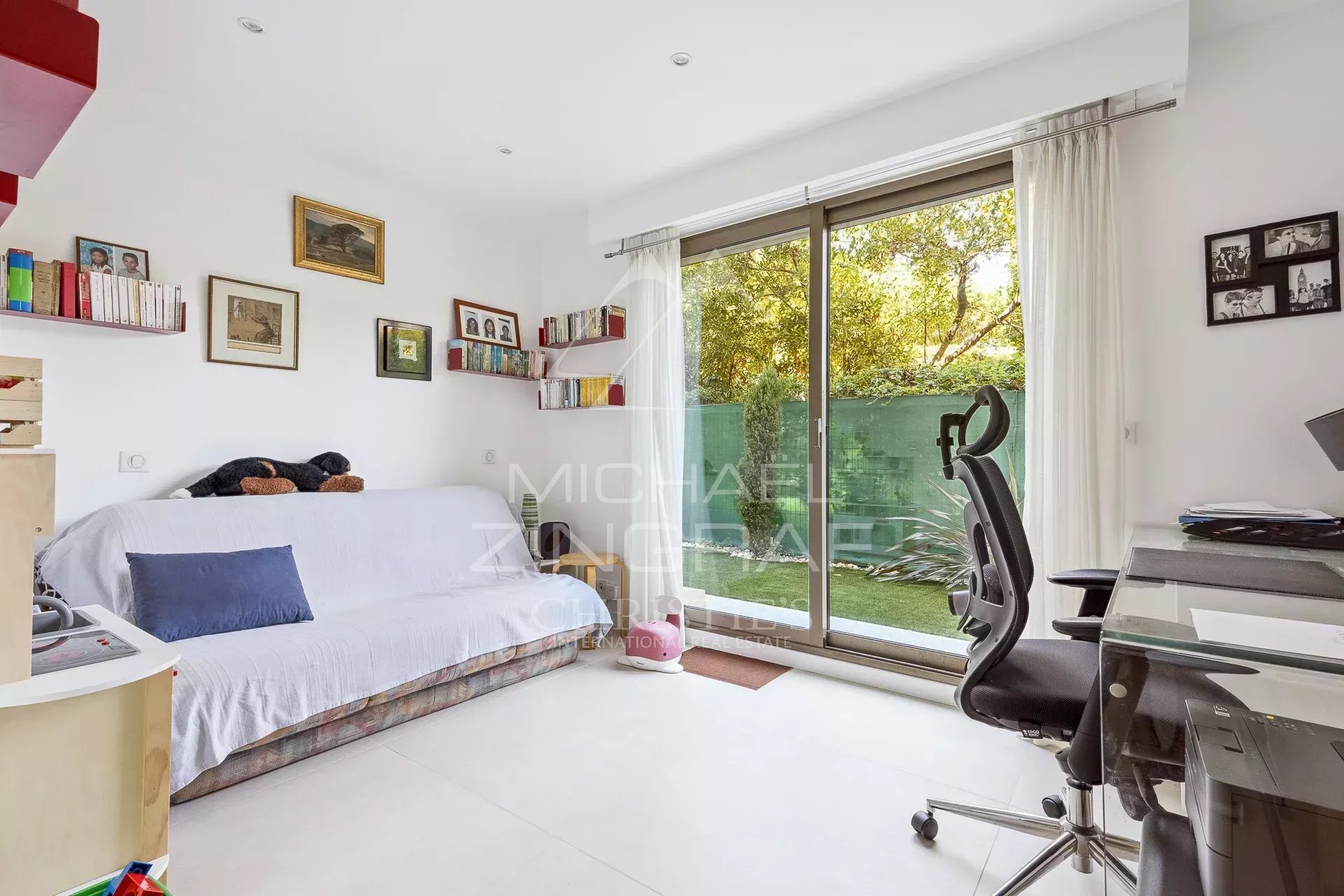 3 Bedroom Apartment/Flat's Image 11