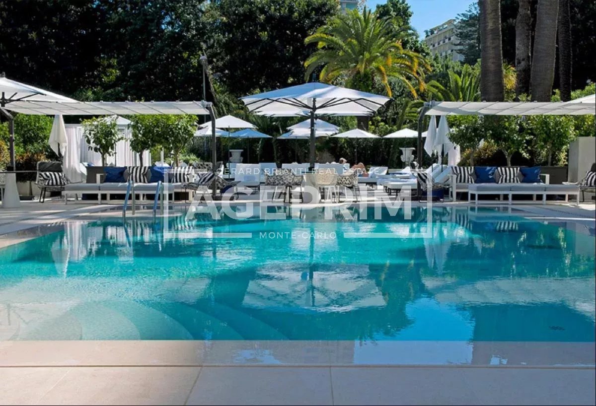 Exceptionnel 6/7 pièces vue mer et Casino - Carré Or