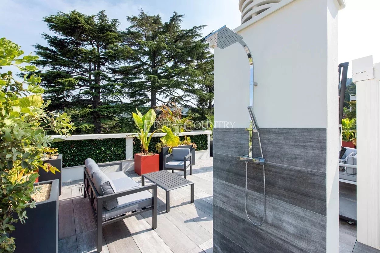 Photo of Apartment for sale Cannes with roof terrasse