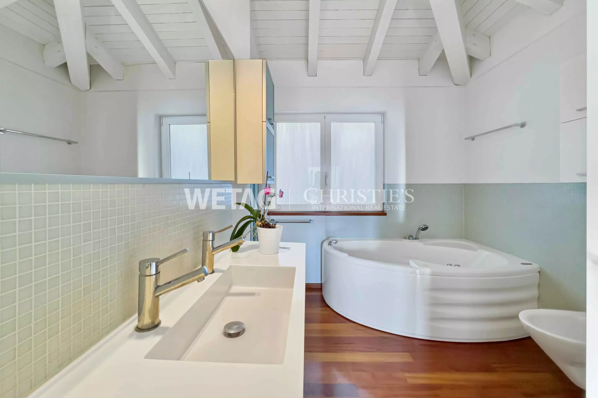 5 Bedroom Villa/Townhouse's Image 4
