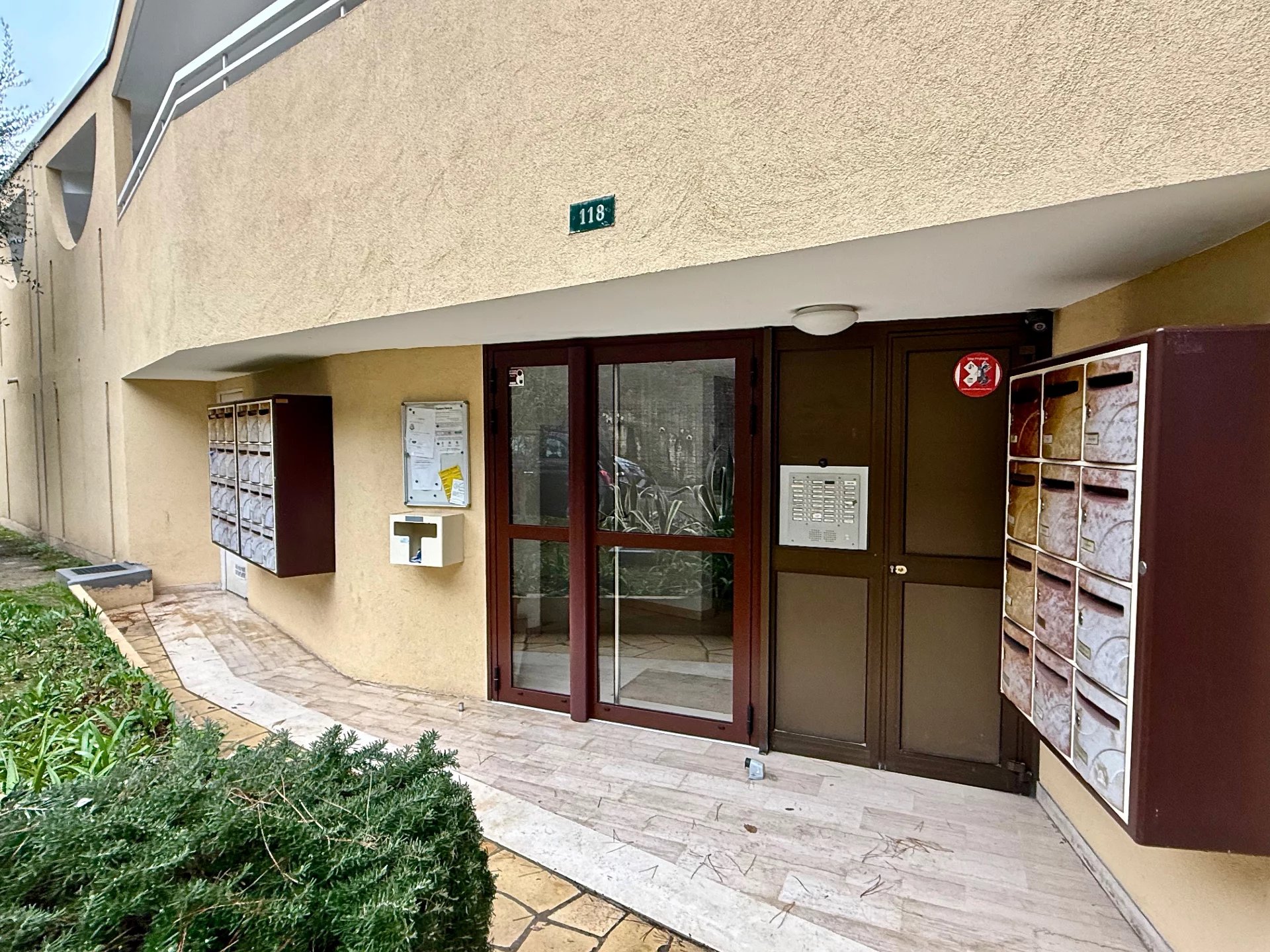 Agence immobilière de CABINET Reynier