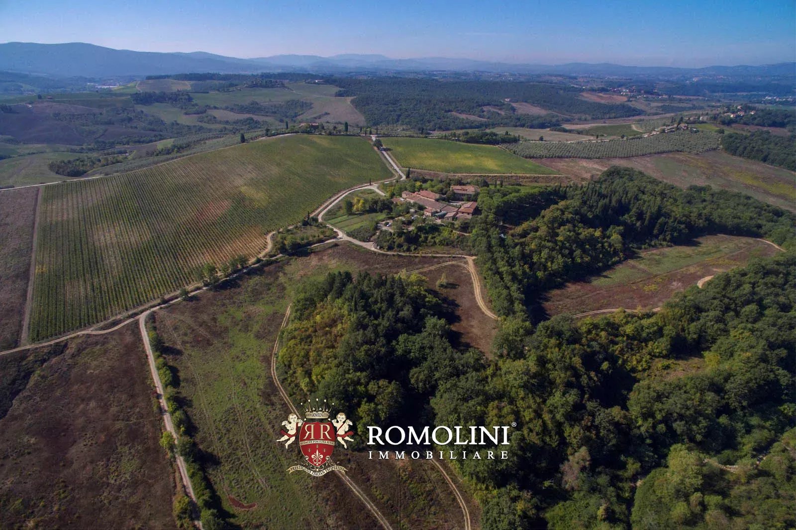 10 Bedroom Vineyard's Image 21