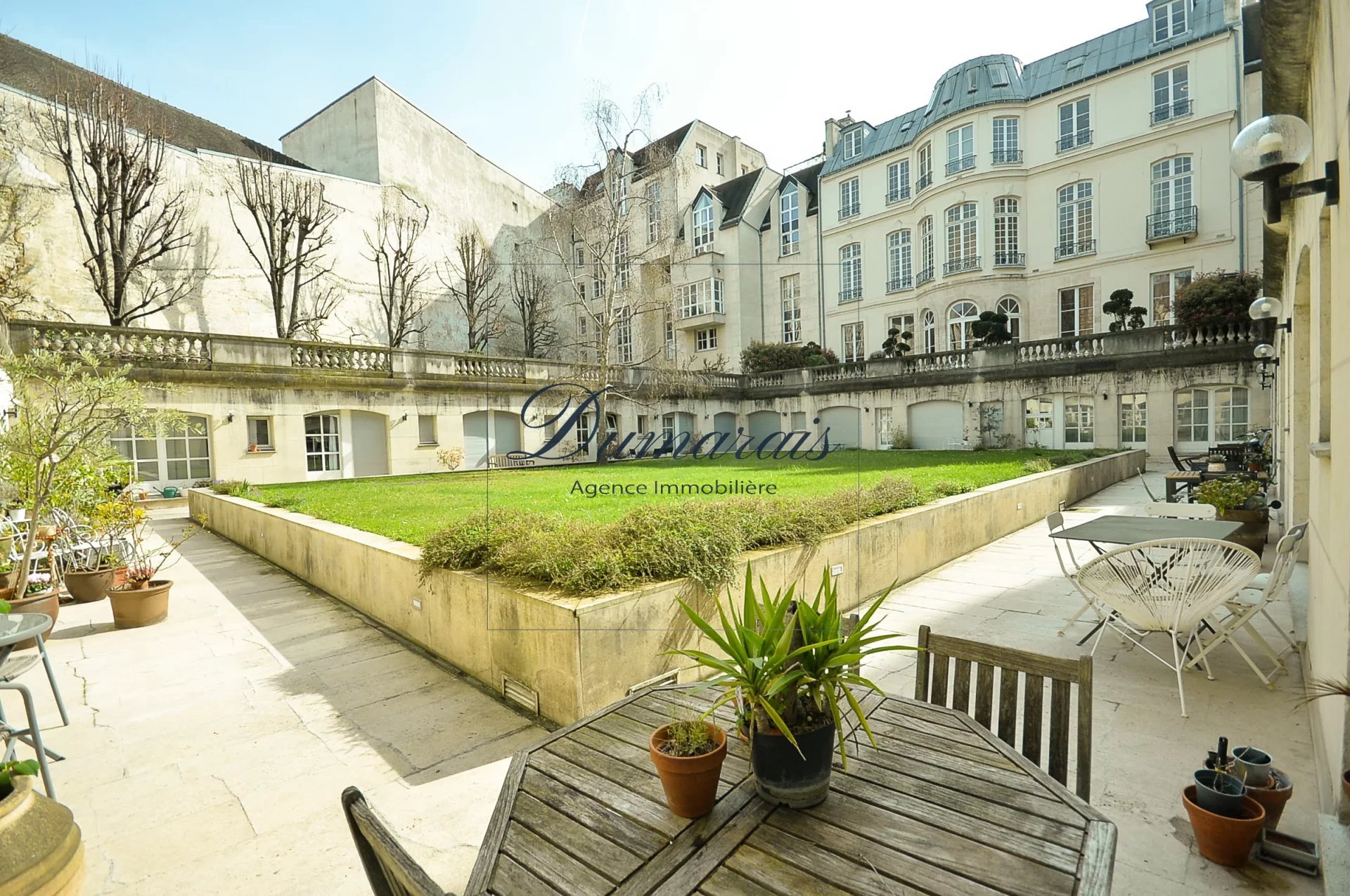 - 75003 Paris -  Appartement avec terrasse  -