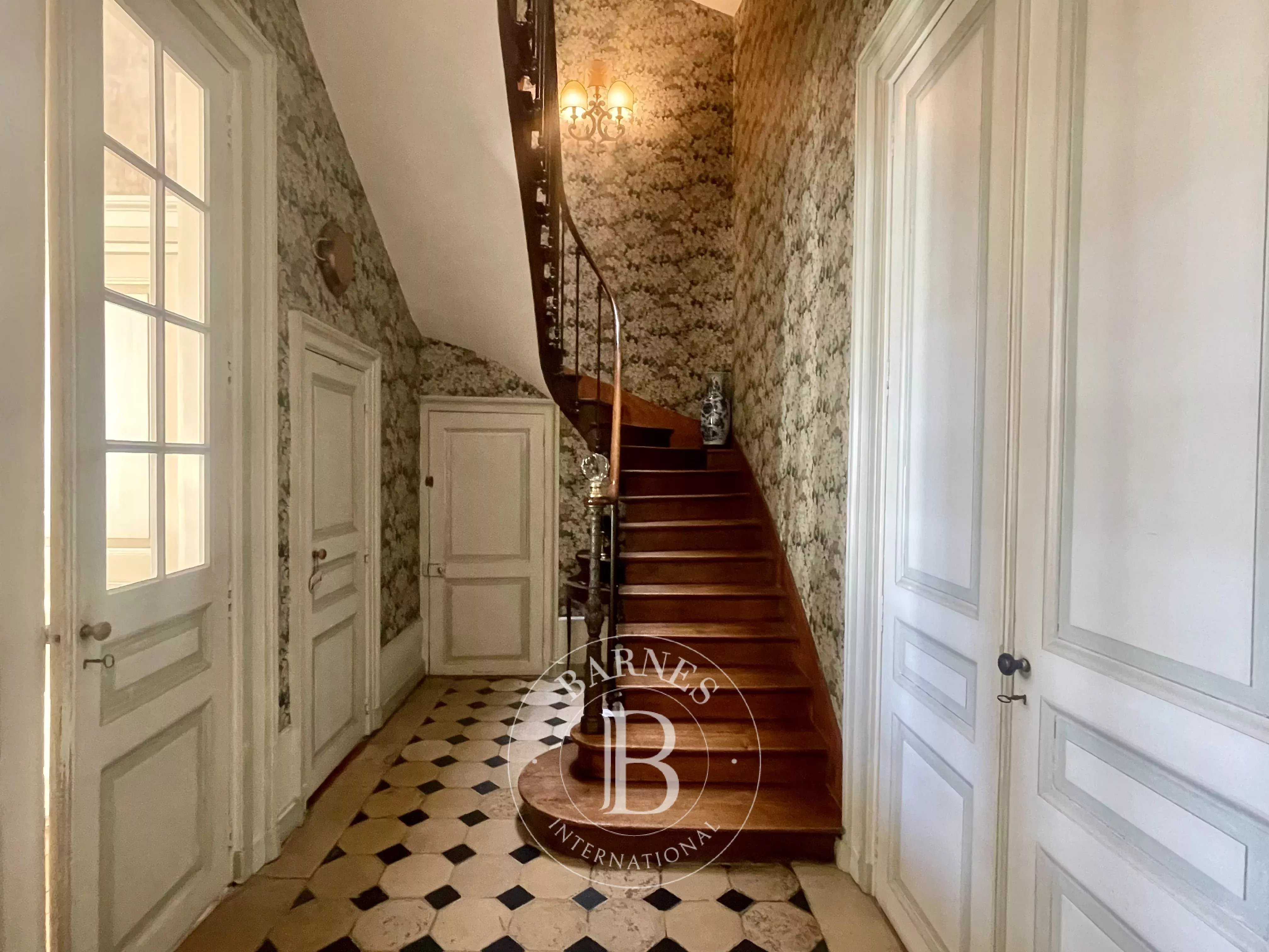 Tours  - Hôtel particulier 10 Pi&egrave;ces 5 Chambres - picture 7