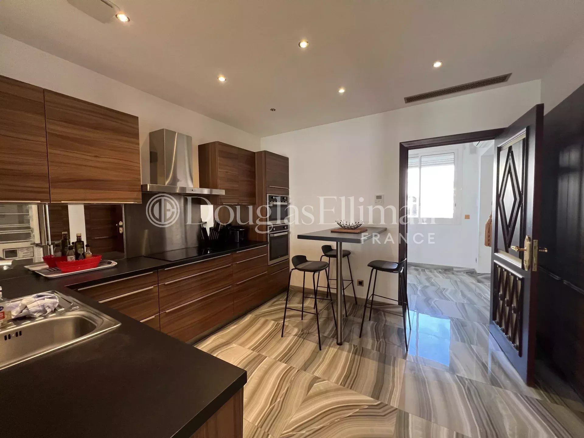 CANNES CROISETTE – Appartement 5 pièces avec vue mer - Image nᵒ3