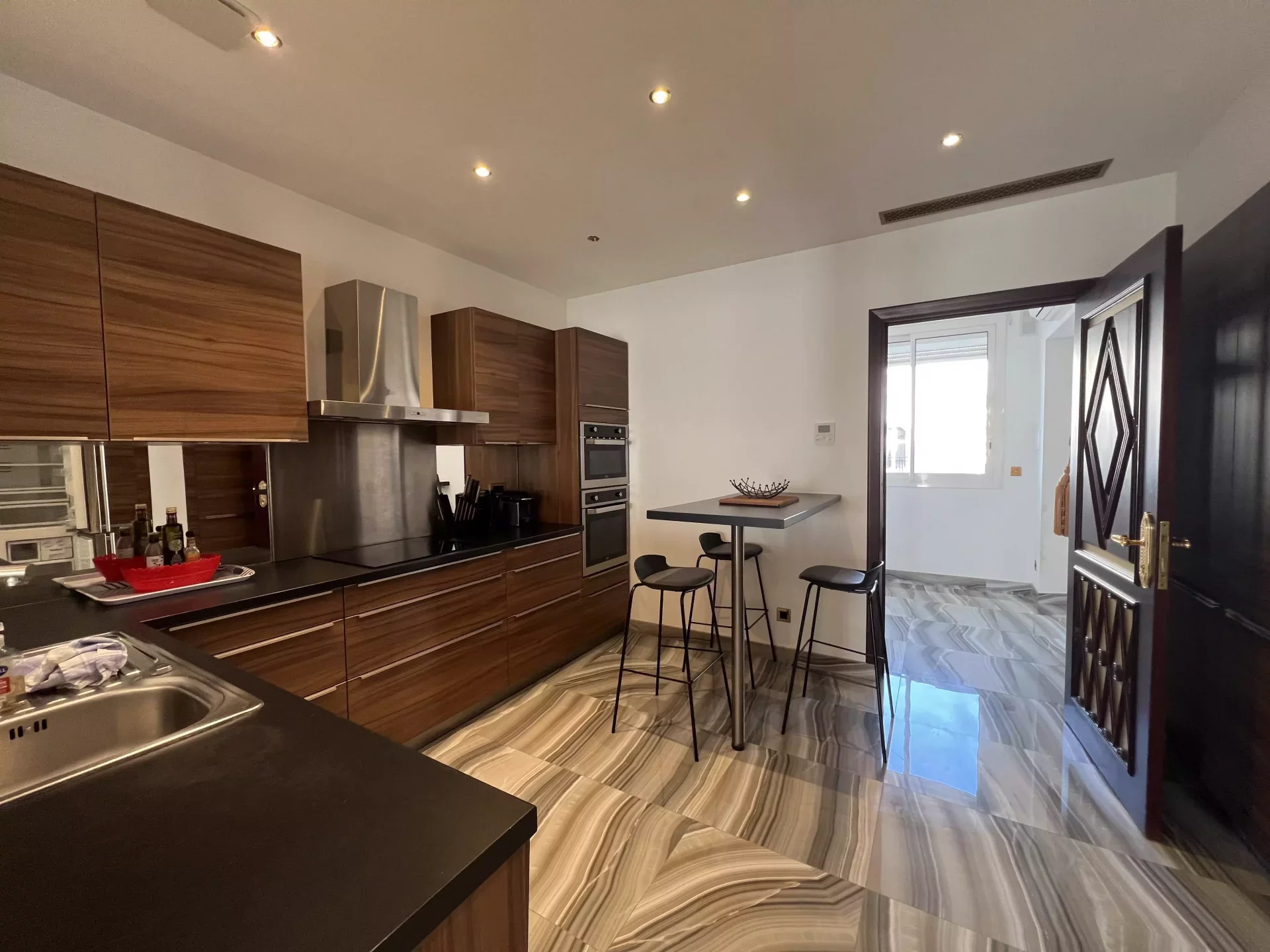 CANNES CROISETTE – Appartement 5 pièces avec vue mer - Image nᵒ3