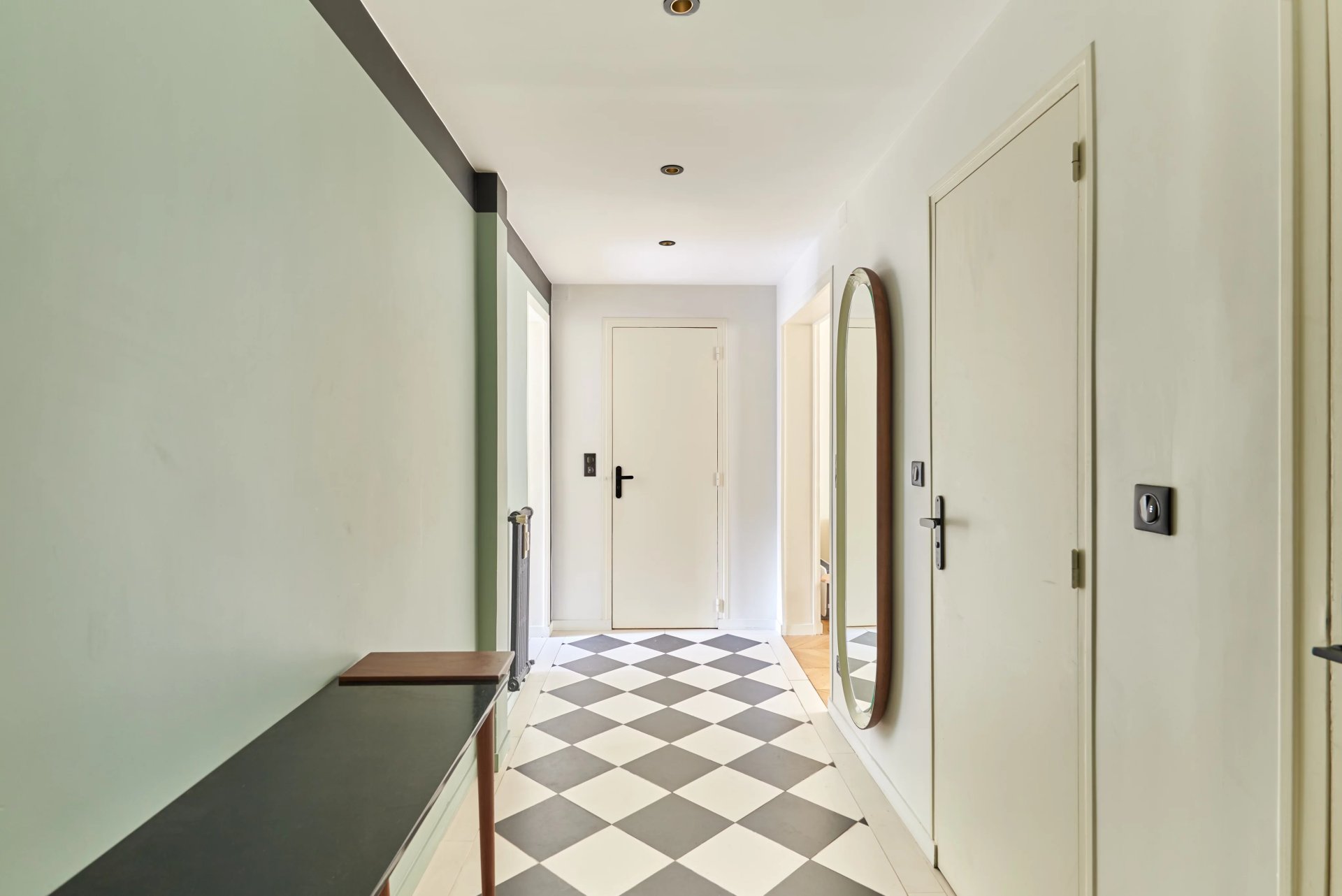 2 Bedroom Apartment/Flat's Image 6