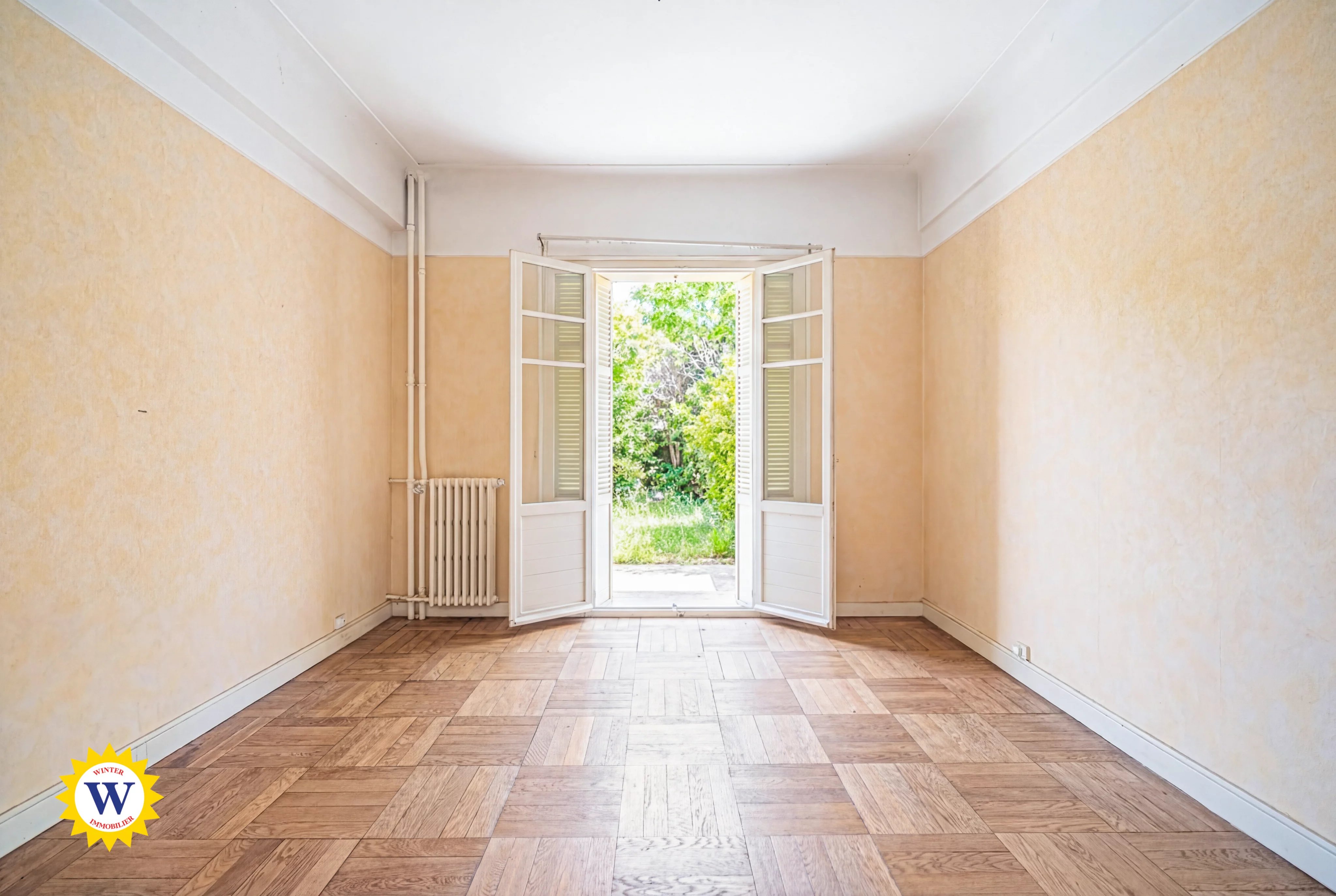 AVENUE DES FLEURS - 3 PIECES 87 M² + JARDIN 70 M² — photo 3